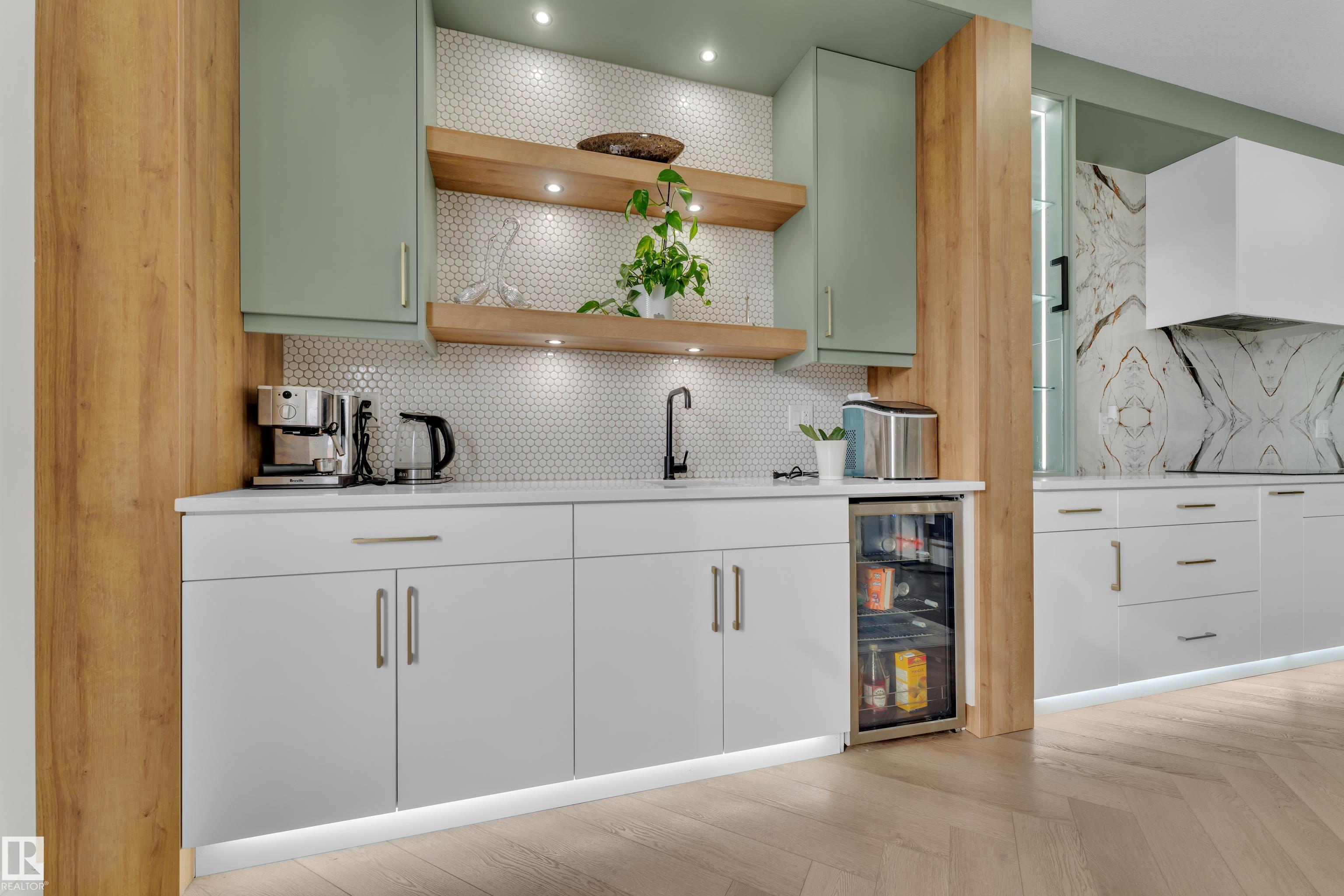 https://zimg.paragon.ice.com/ParagonImages/Property/PM/RAE/225407794/15/0/0/bba39a375e1bd65f15bebdeb0e1736cf/1/a7ecb10c39d40450e0b0aba96ccffe0f/225407794-b239890c-7394-4ca1-822b-dd6ea54d0f2d.JPG