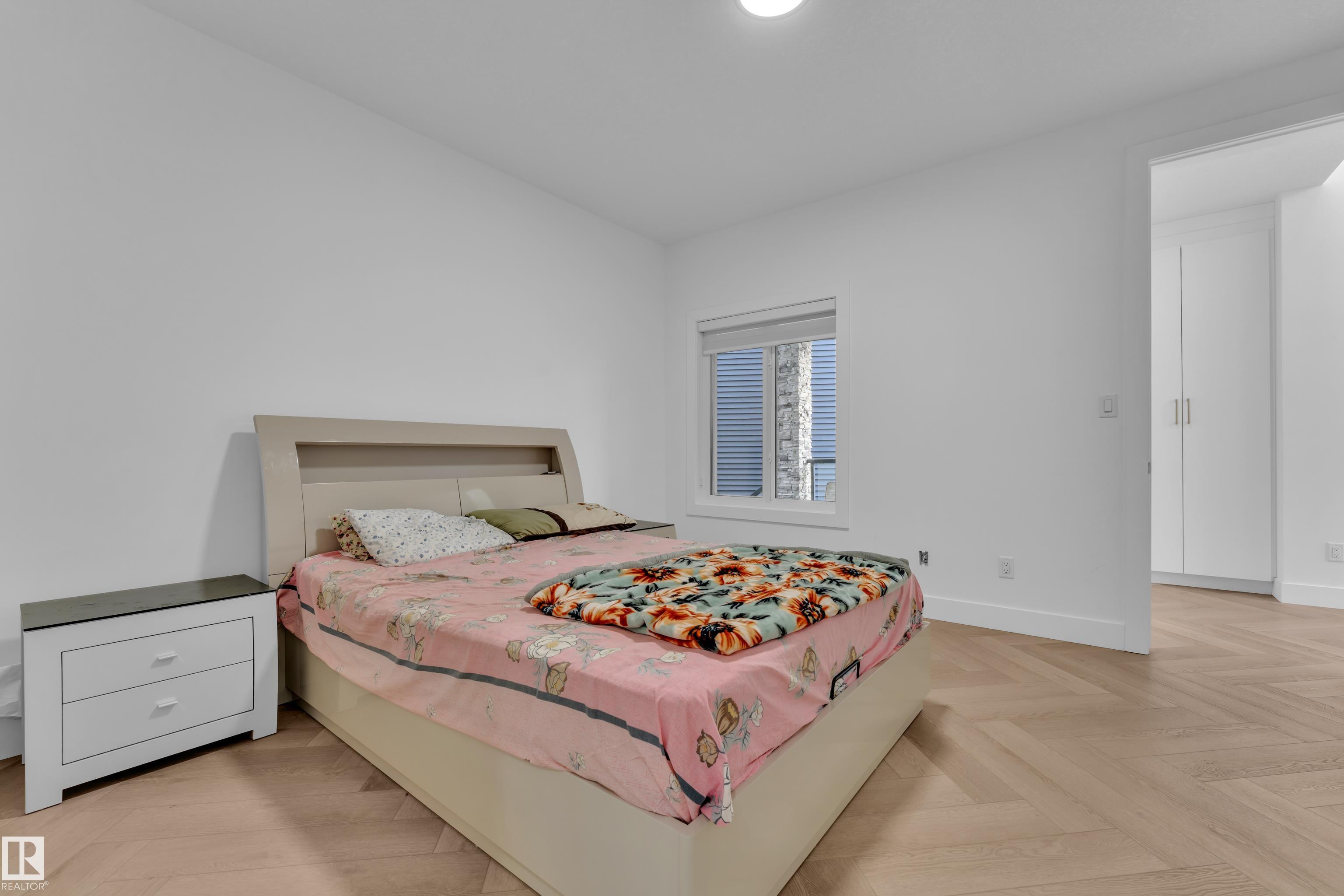 https://zimg.paragon.ice.com/ParagonImages/Property/PM/RAE/225407794/28/0/0/0f623f89b4f6b0f6f3d044670e43c40d/1/a7ecb10c39d40450e0b0aba96ccffe0f/225407794-a79d3a05-8fda-44c2-9896-3f7065c181dc.JPG
