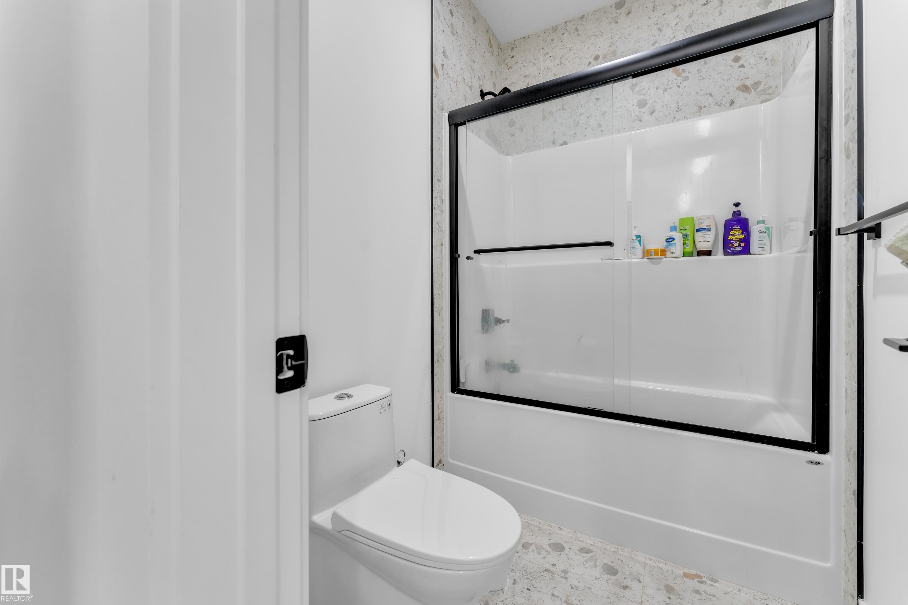 https://zimg.paragon.ice.com/ParagonImages/Property/PM/RAE/225407794/47/0/0/7955b2dd73db0c66cb30597d85a3de50/1/a7ecb10c39d40450e0b0aba96ccffe0f/225407794-5ca0a324-396a-42ff-a521-ecb8bfb6f4fd.JPG