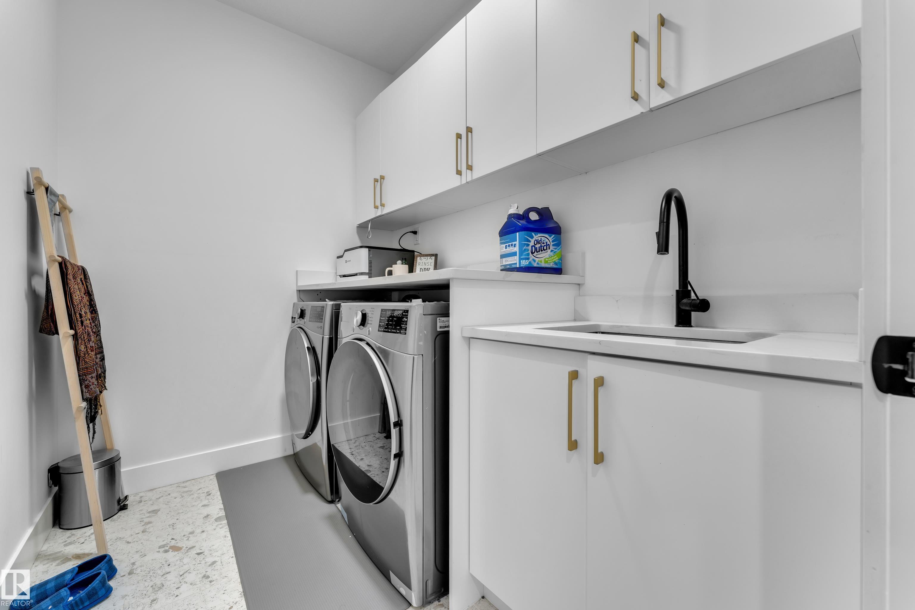 https://zimg.paragon.ice.com/ParagonImages/Property/PM/RAE/225407794/50/0/0/3f66c02d46a56df976d4e9bf8b9d2de6/1/a7ecb10c39d40450e0b0aba96ccffe0f/225407794-2eacb0b3-6d86-4a3b-8e1e-93c6b5f53e62.JPG