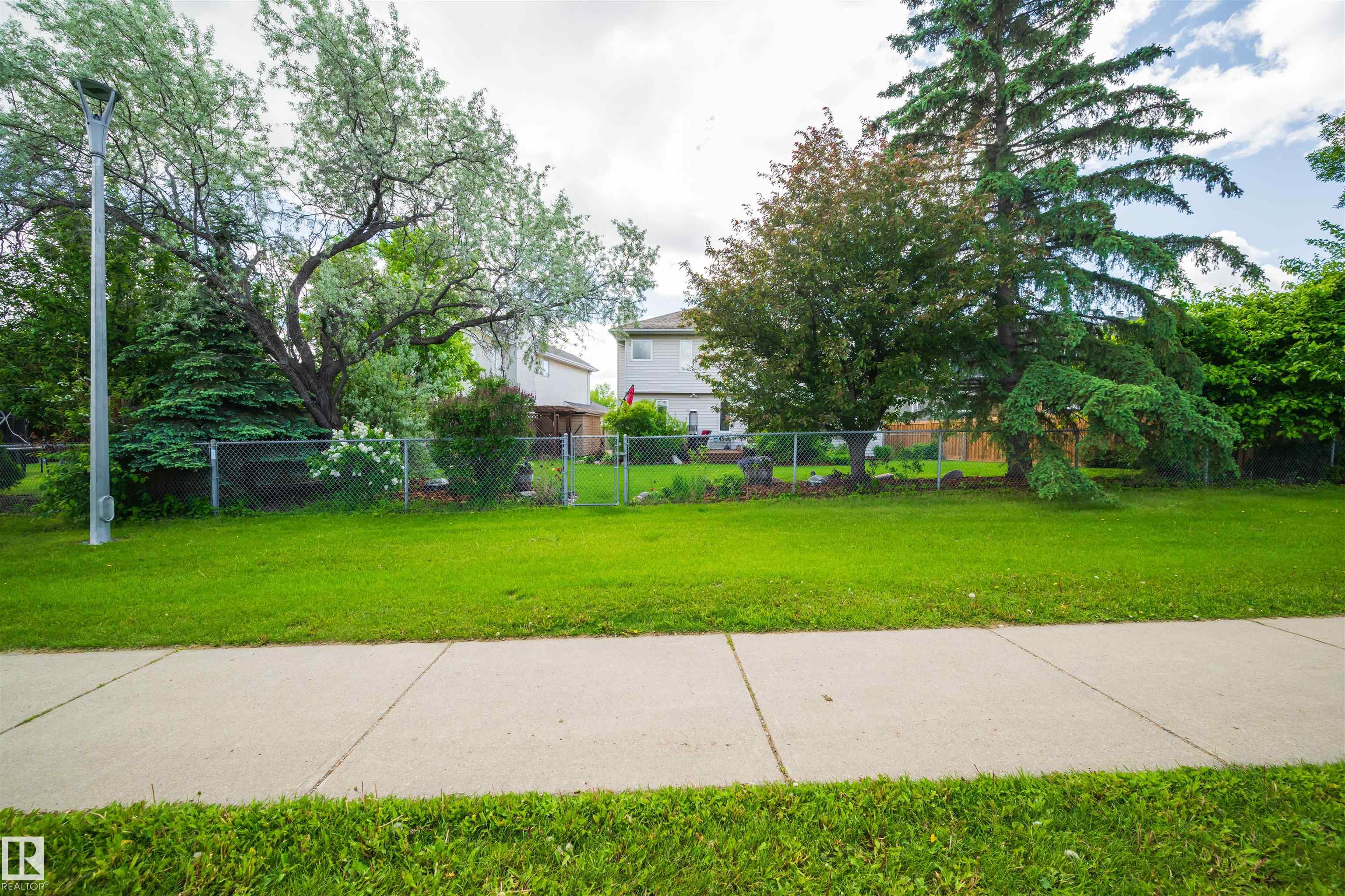 https://zimg.paragon.ice.com/ParagonImages/Property/PM/RAE/225407816/47/0/0/8ce72a1a4f6930549d028b465ed4df92/1/20ac420913bcf1104a7d6fda88ca1bf6/225407816-9463fad5-fe92-4cca-9645-ca009d7f1bba.JPG