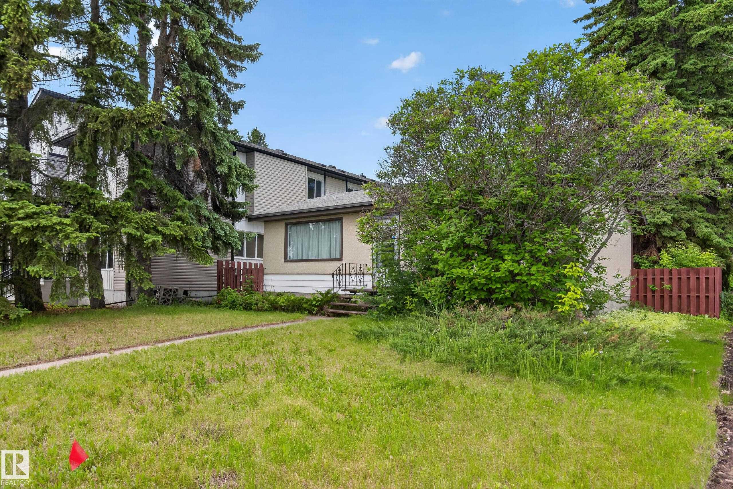 Photo 20 at 10924 154 Street NW, High Park, Edmonton