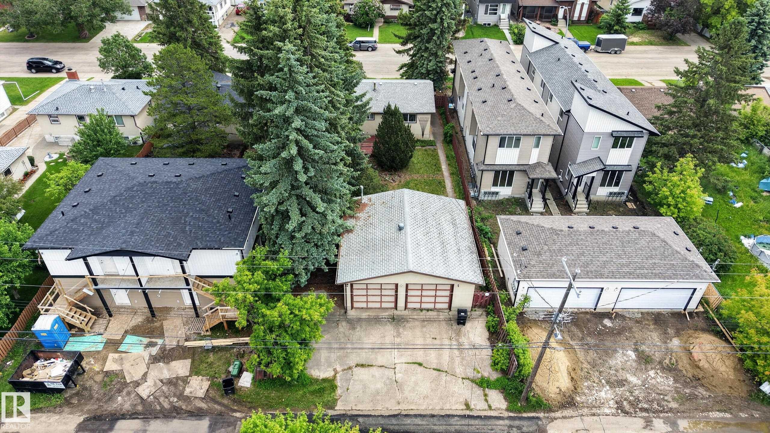 Photo 7 at 10924 154 Street NW, High Park, Edmonton