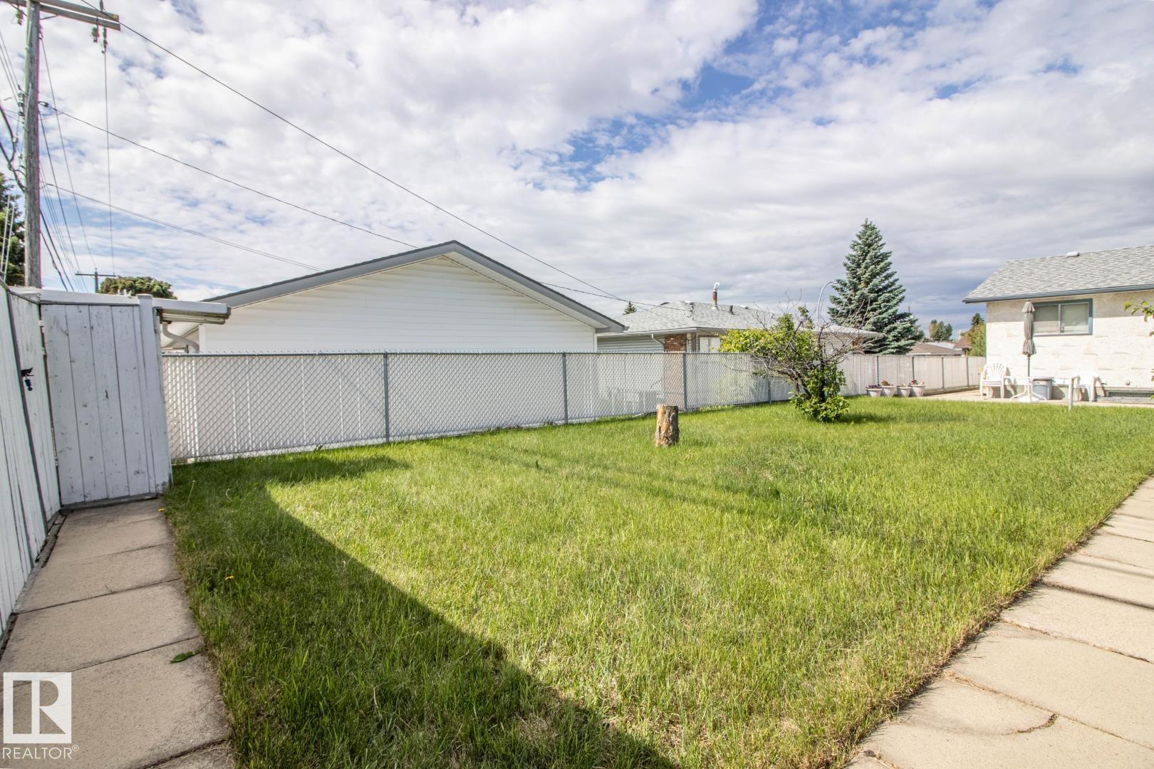 Photo 36 at 14107 58 Street NW, York, Edmonton