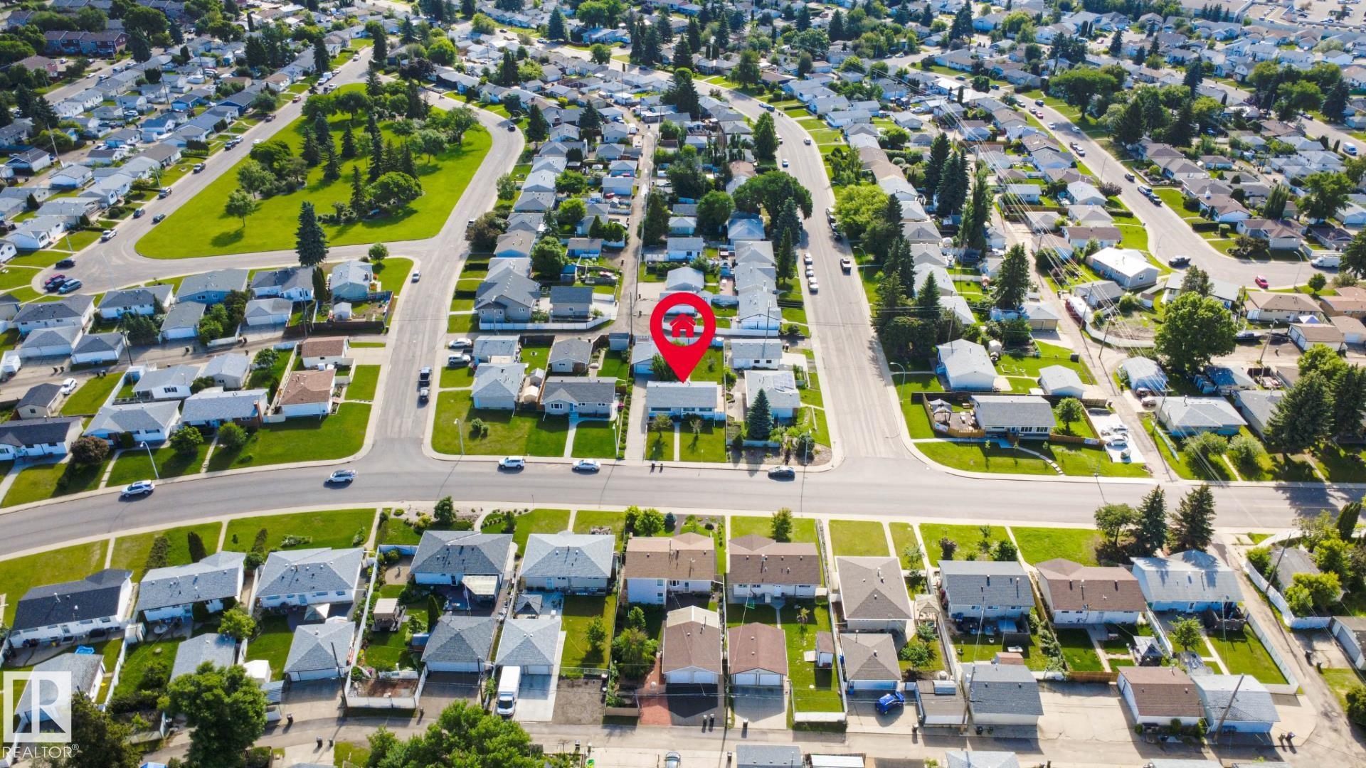 Photo 38 at 14107 58 Street NW, York, Edmonton