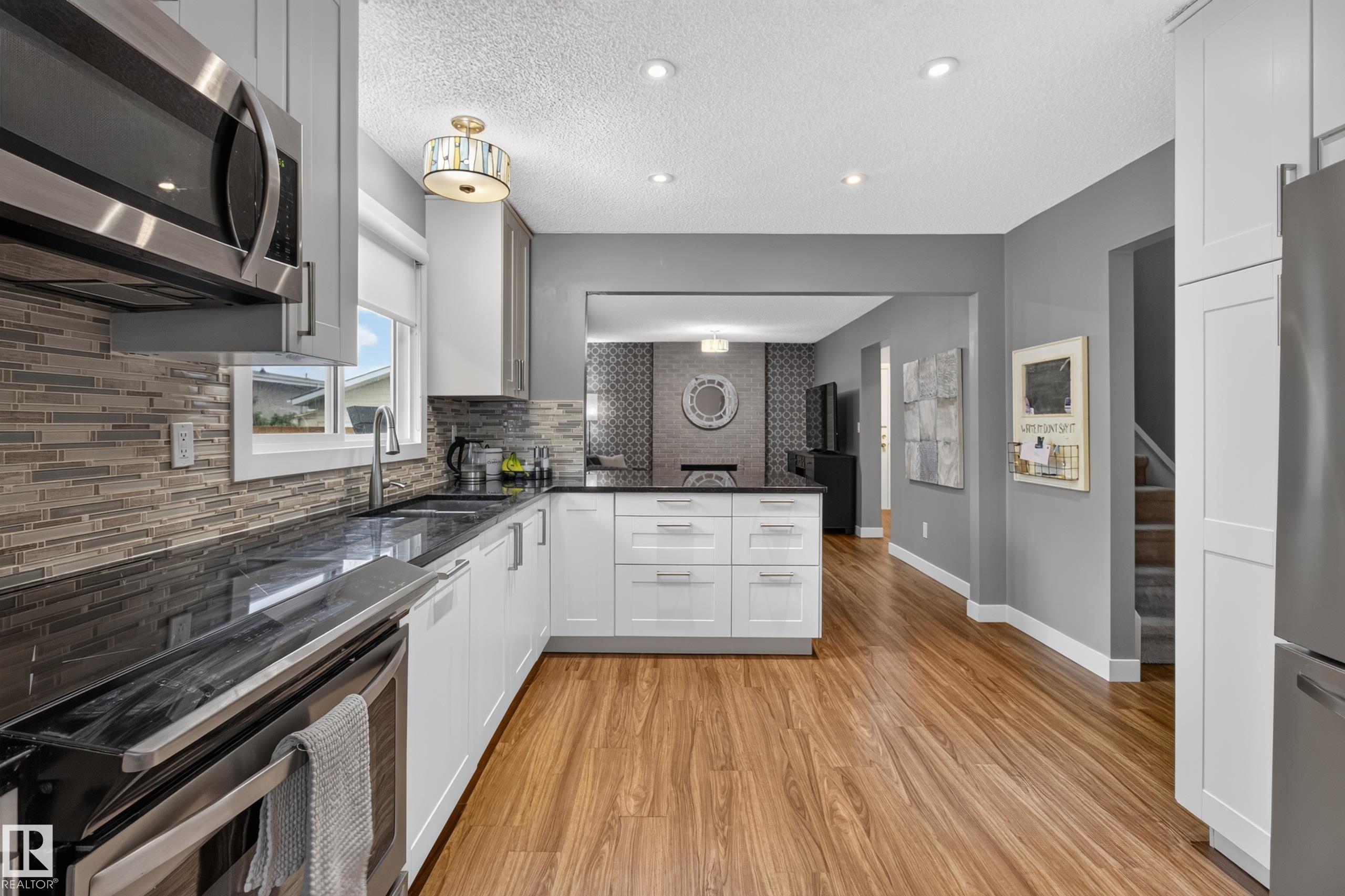 Photo 14 at 6607 187 Street NW, Ormsby Place, Edmonton