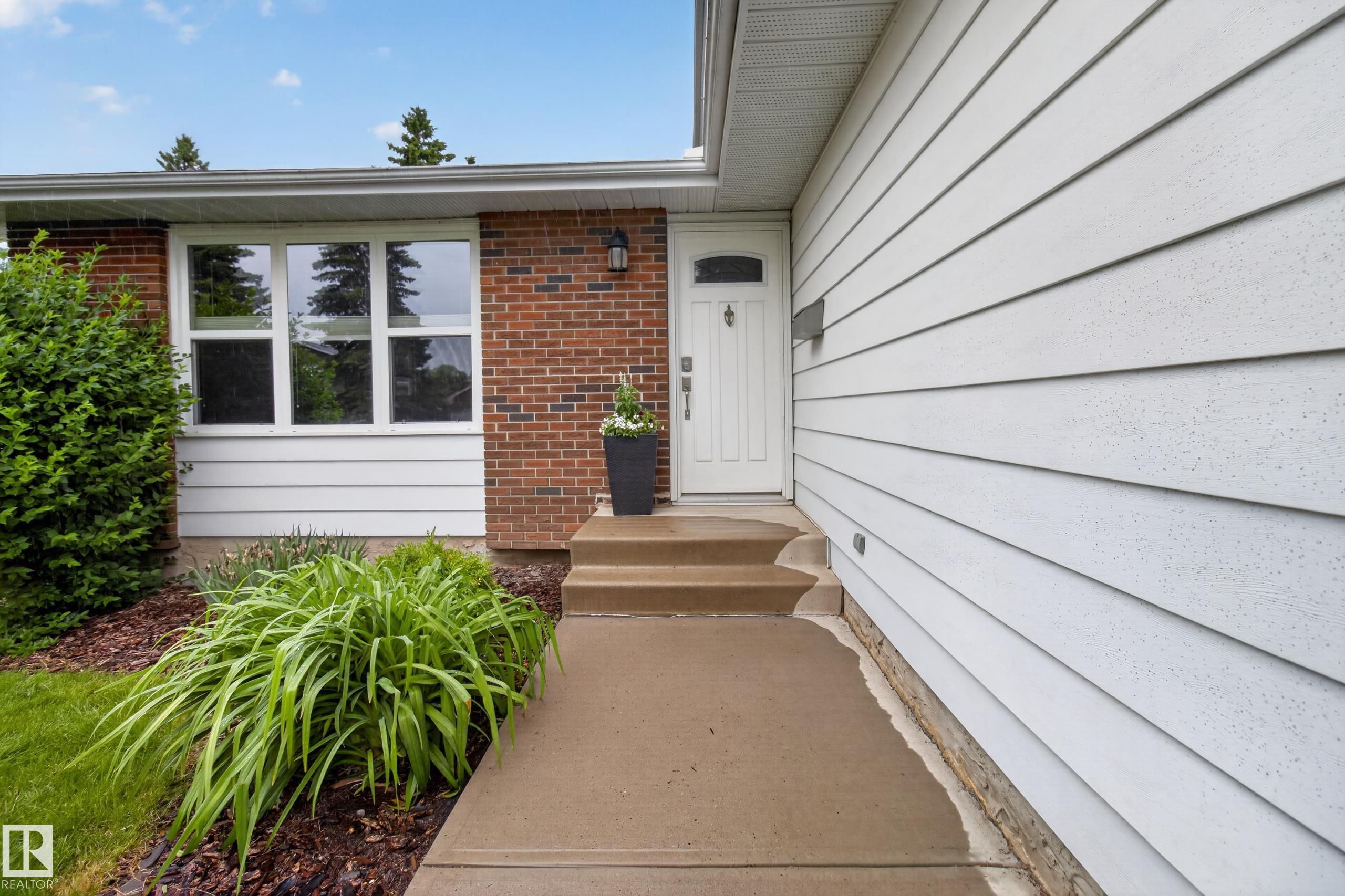 6607 187 Street NW, Ormsby Place, Edmonton