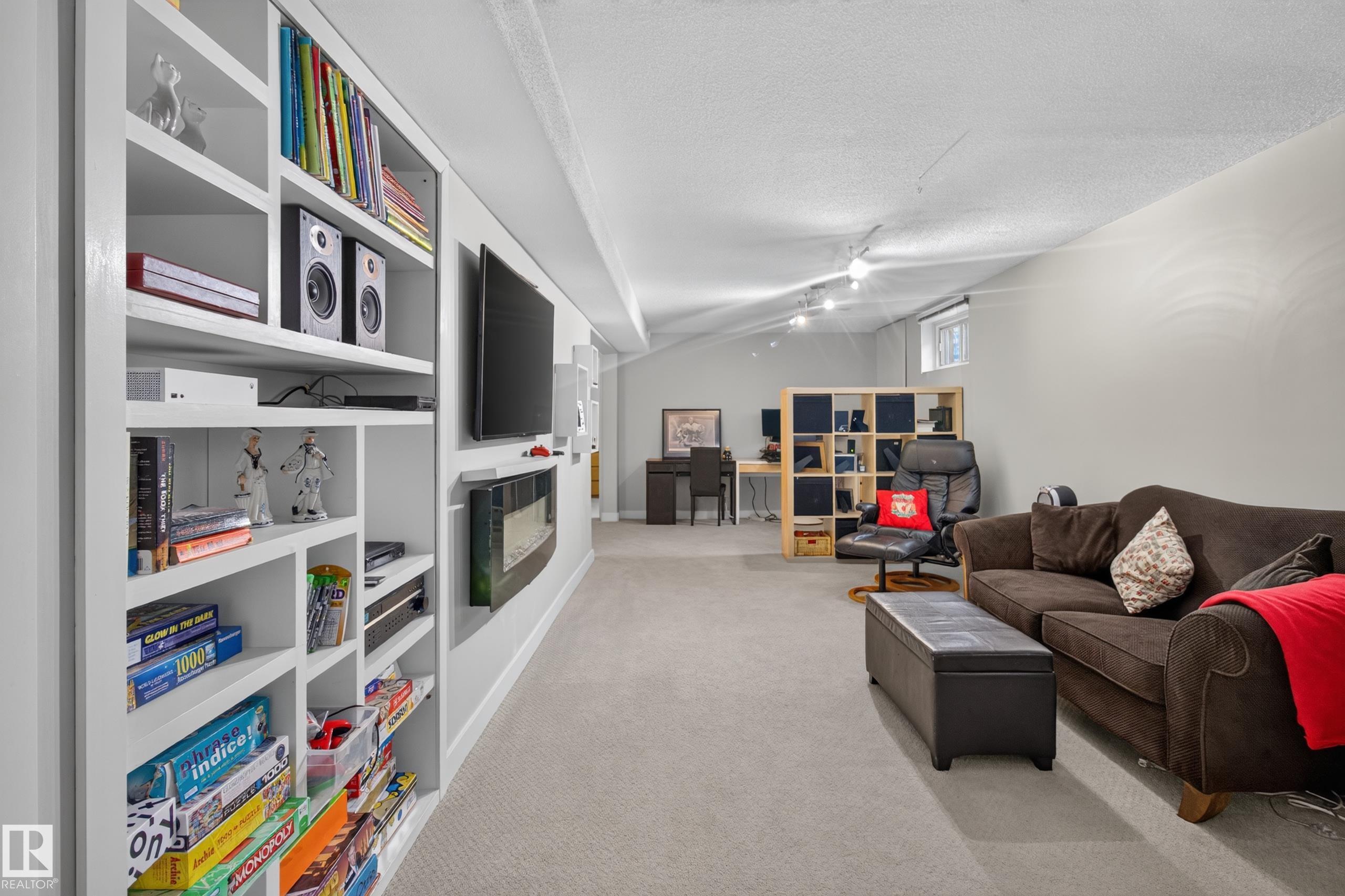 Photo 37 at 6607 187 Street NW, Ormsby Place, Edmonton