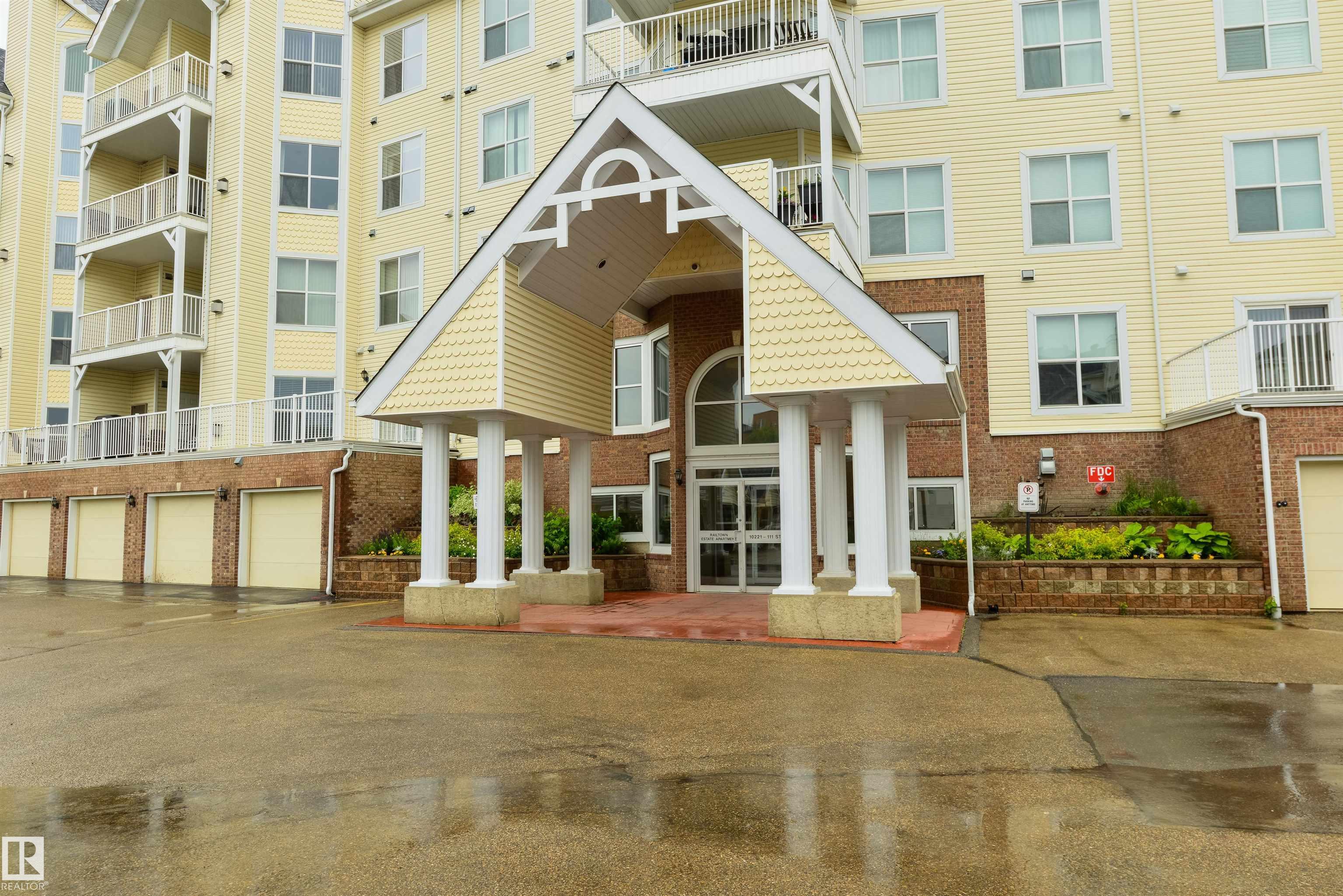 402 - 10221 111 Street NW, Downtown, Edmonton