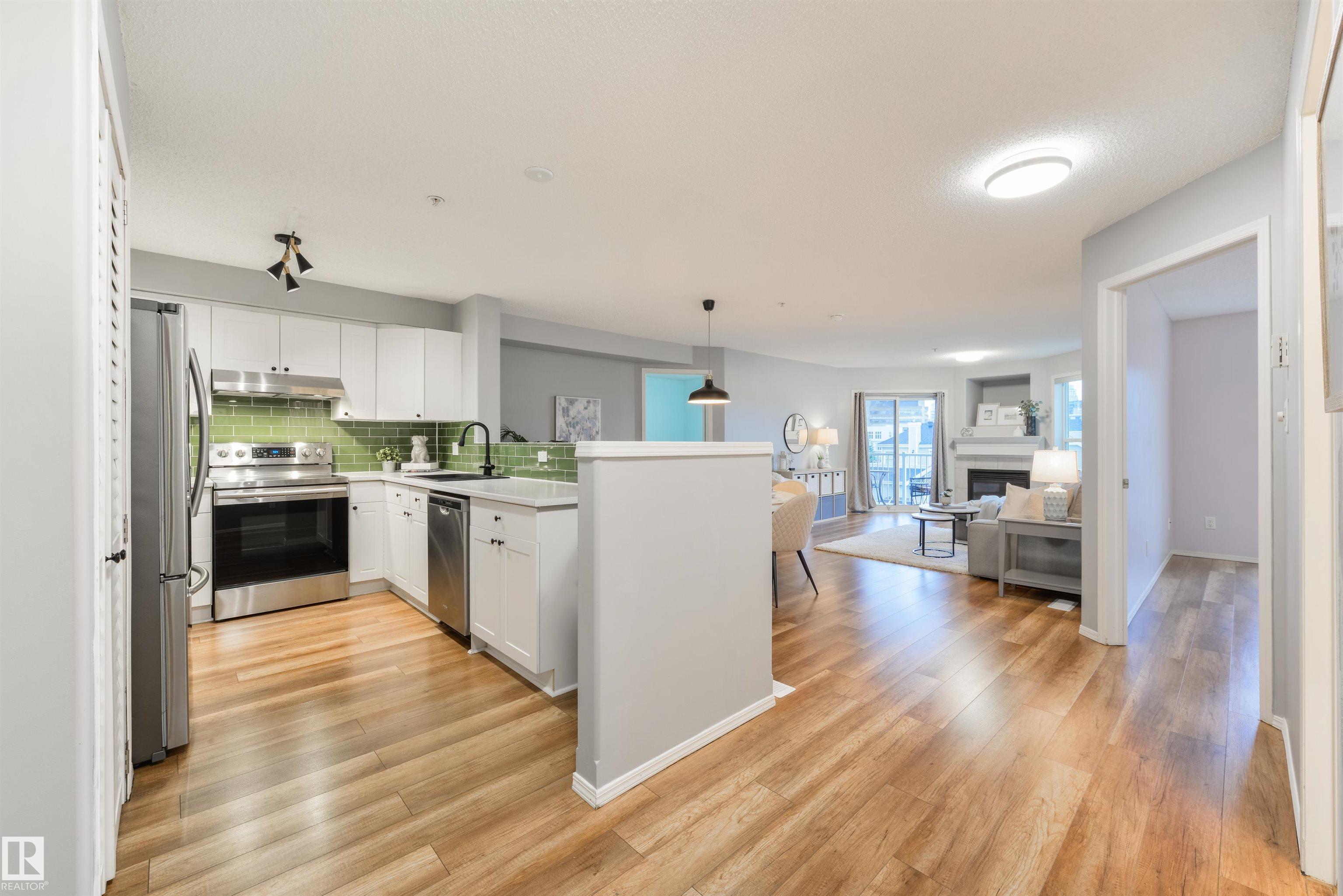 402 - 10221 111 Street NW, Downtown, Edmonton