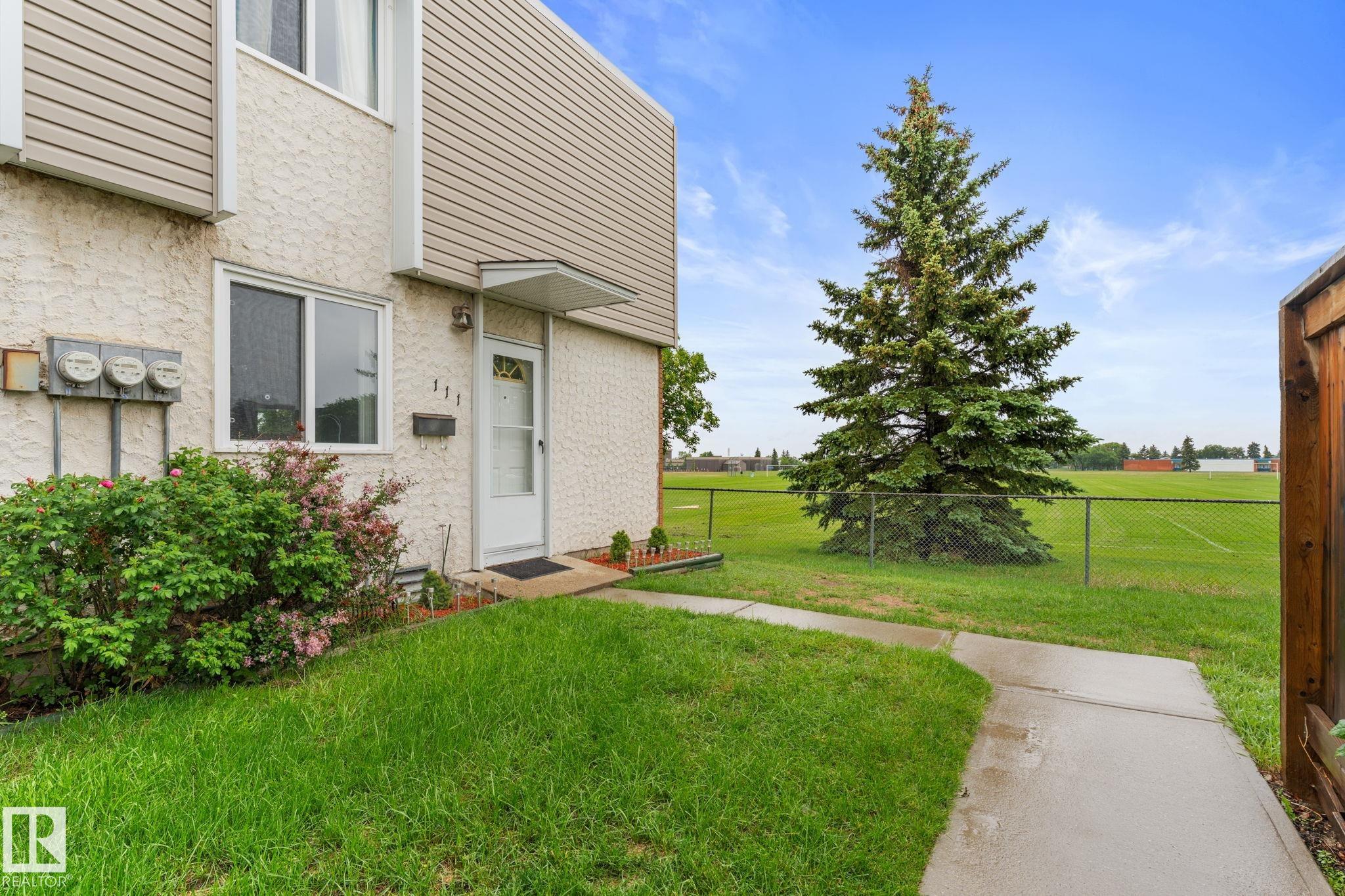 111 Cornell Court NW, Kilkenny, Edmonton