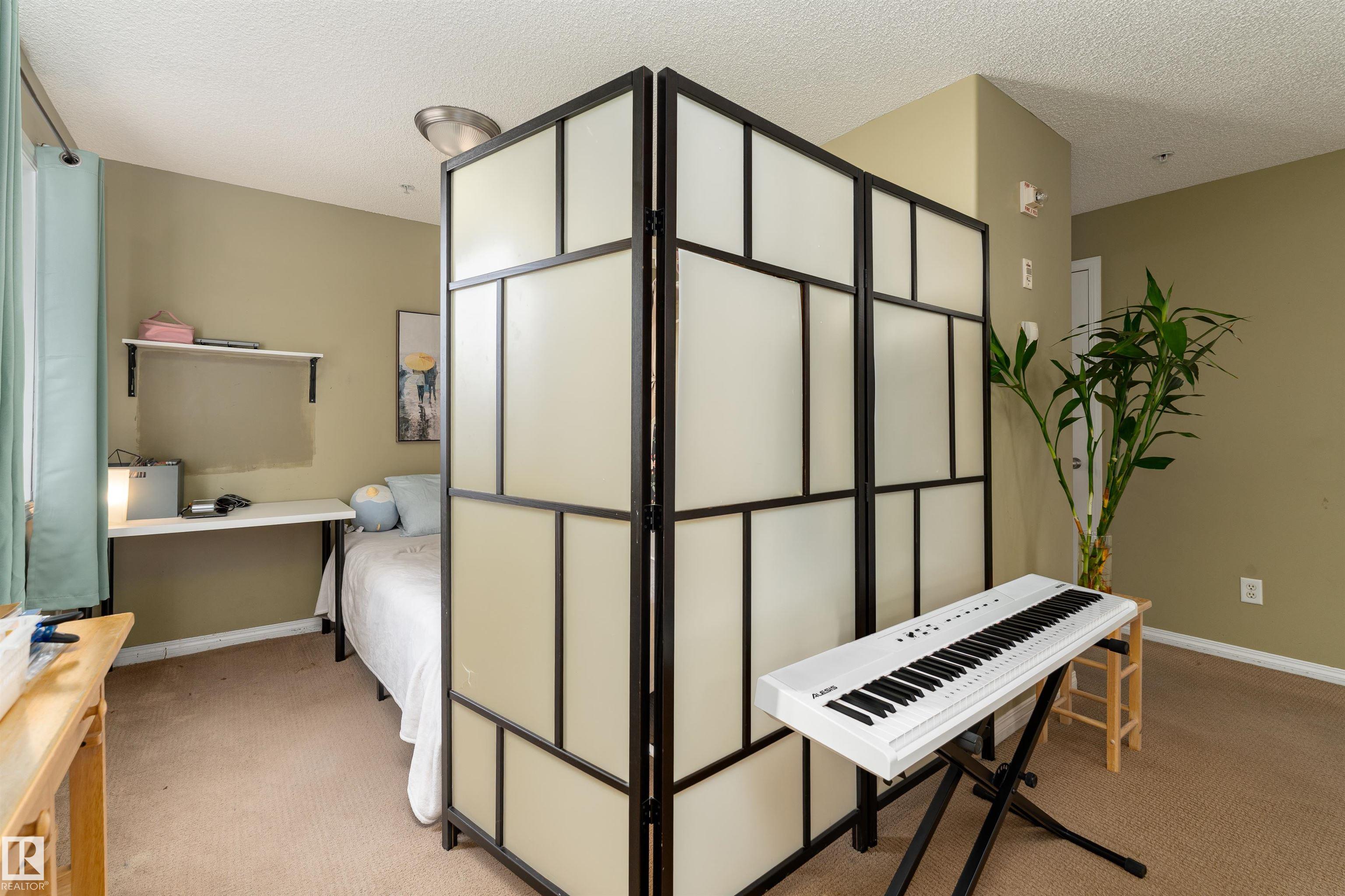 Photo 14 at 11325 83 Street NW, Parkdale, Edmonton