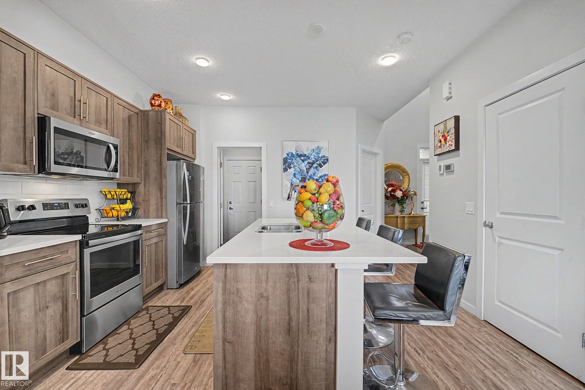 Photo 9 at 22419 80 Avenue NW, Rosenthal, Edmonton