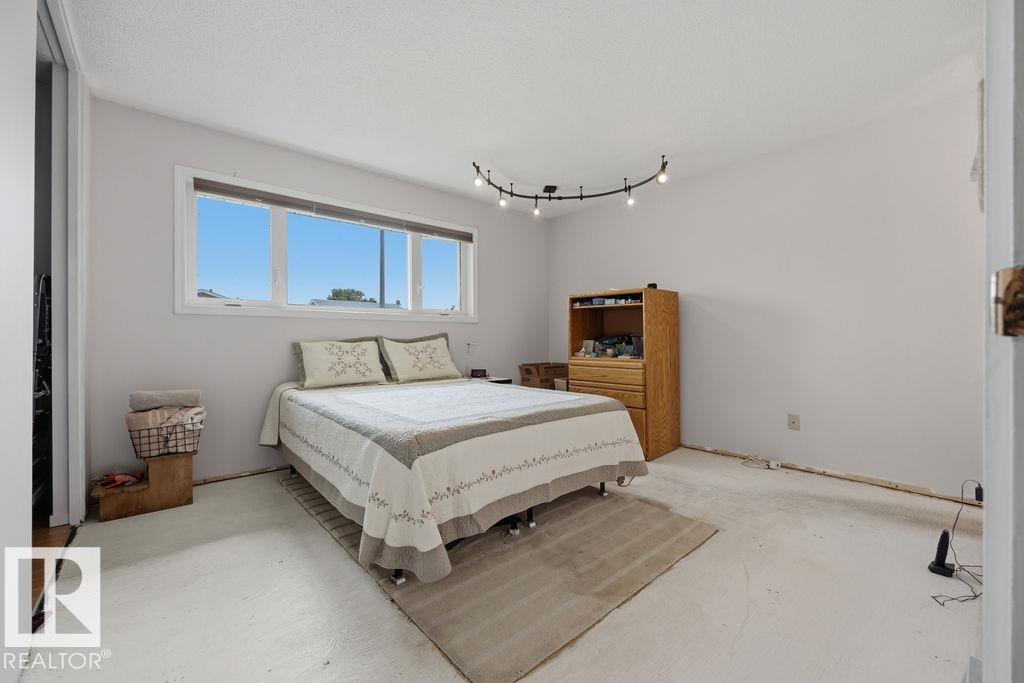 Photo 17 at 14612 117a Street NW, Caernarvon, Edmonton