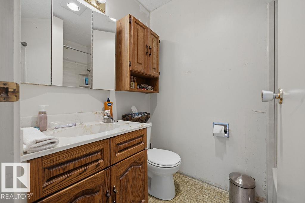 Photo 27 at 14612 117a Street NW, Caernarvon, Edmonton