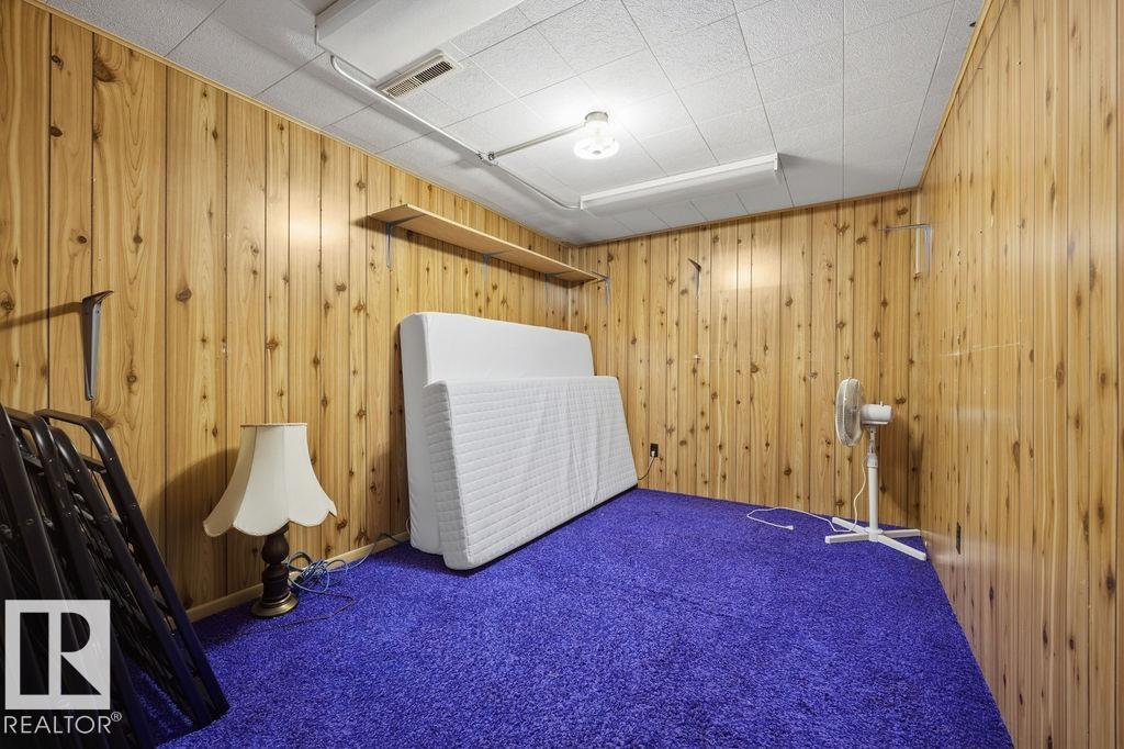 Photo 34 at 14612 117a Street NW, Caernarvon, Edmonton