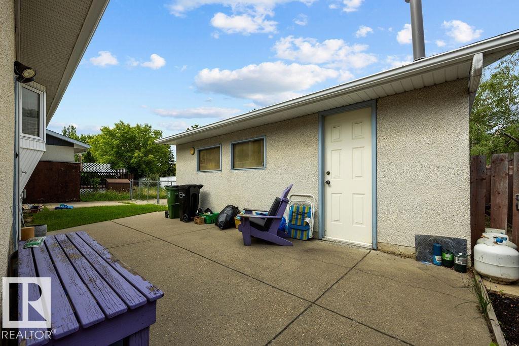 Photo 39 at 14612 117a Street NW, Caernarvon, Edmonton