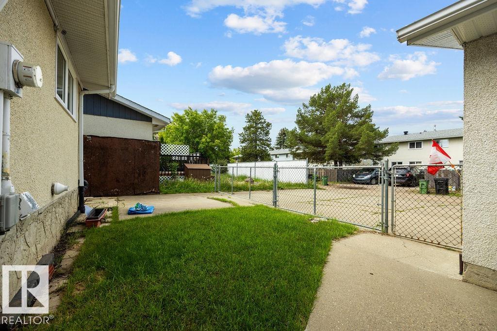 Photo 42 at 14612 117a Street NW, Caernarvon, Edmonton