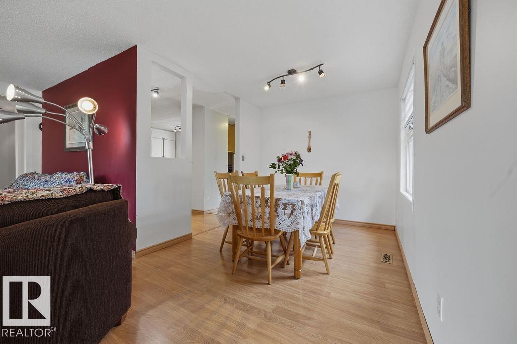 Photo 7 at 14612 117a Street NW, Caernarvon, Edmonton