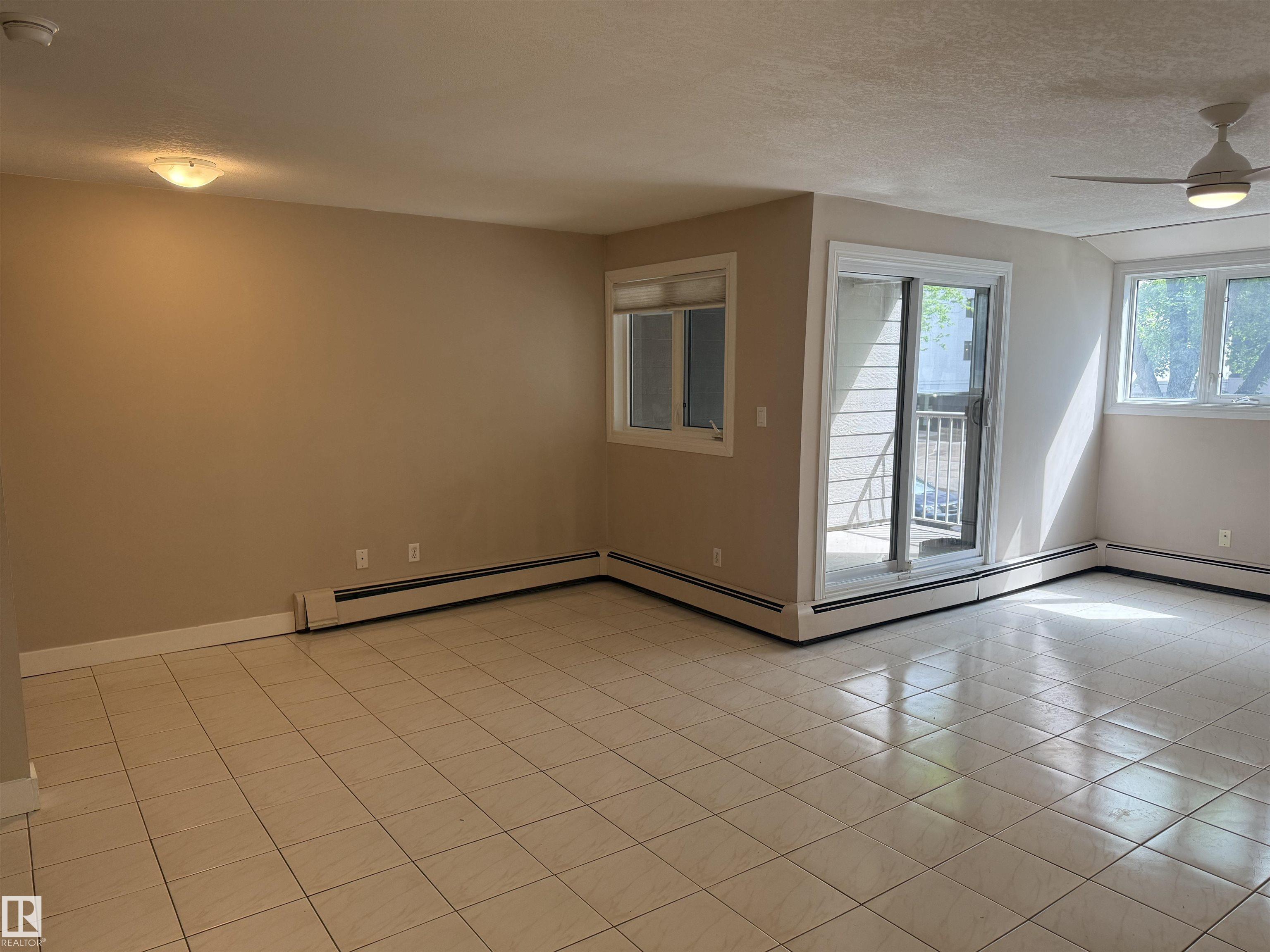 101 - 10138 116 Street NW, Wîhkwêntôwin, Edmonton