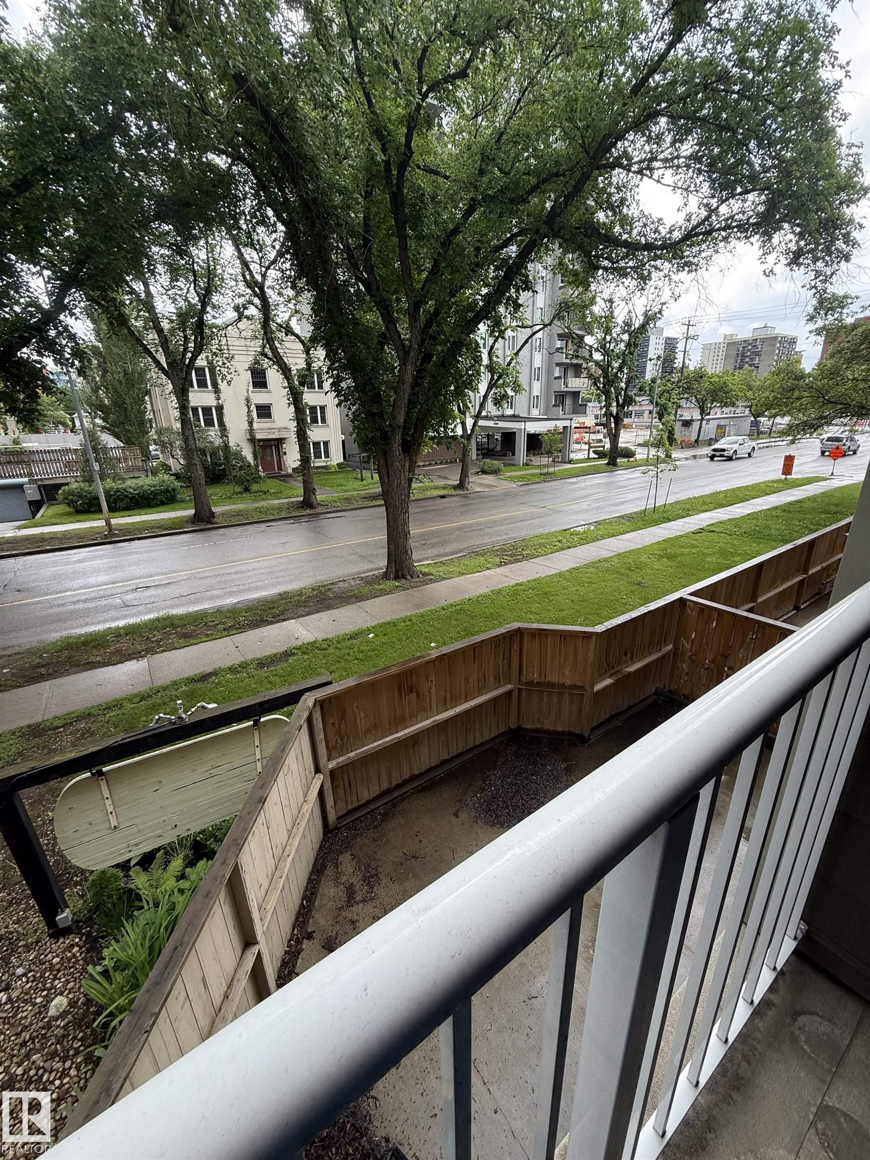 101 - 10138 116 Street NW, Wîhkwêntôwin, Edmonton