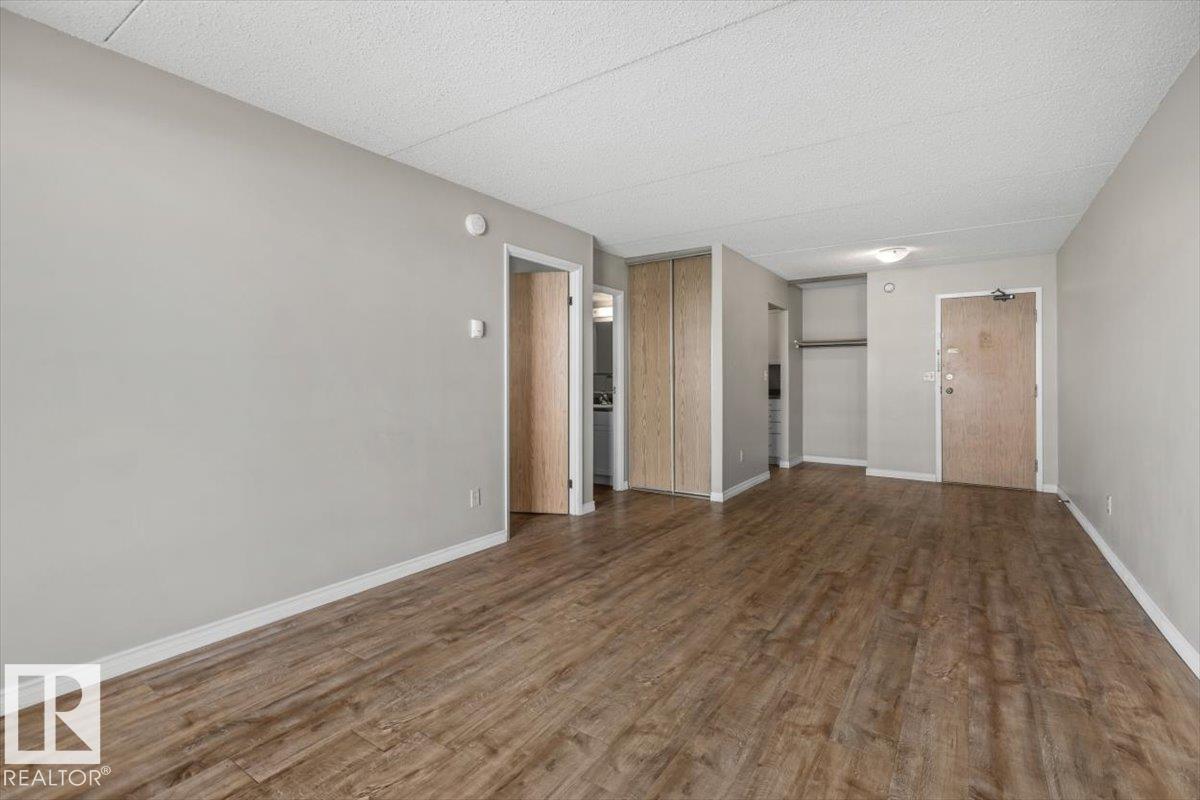 Photo 13 at 501 - 9917 110 Street NW, Wîhkwêntôwin, Edmonton