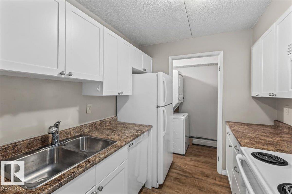 Photo 5 at 501 - 9917 110 Street NW, Wîhkwêntôwin, Edmonton