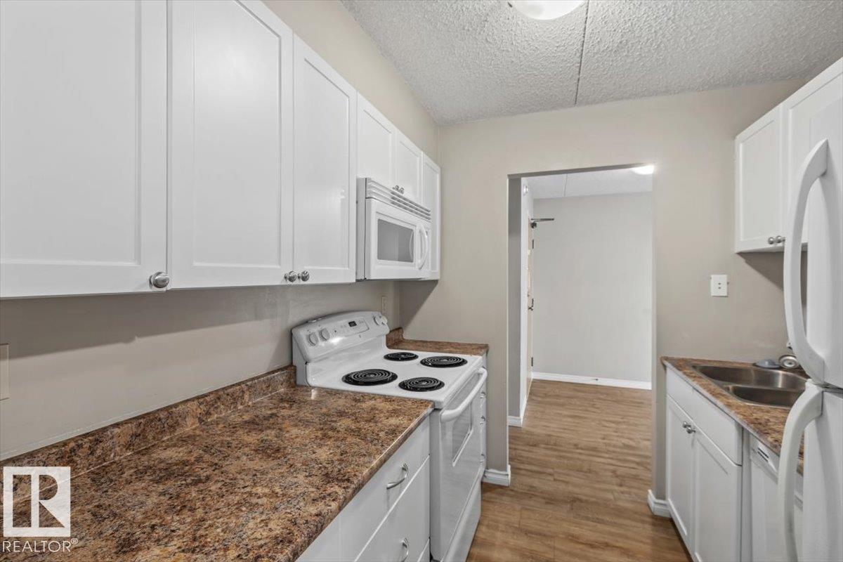 Photo 6 at 501 - 9917 110 Street NW, Wîhkwêntôwin, Edmonton