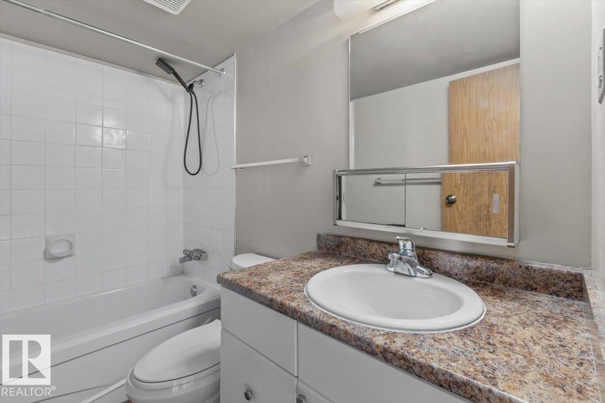 Photo 10 at 501 - 9917 110 Street NW, Wîhkwêntôwin, Edmonton