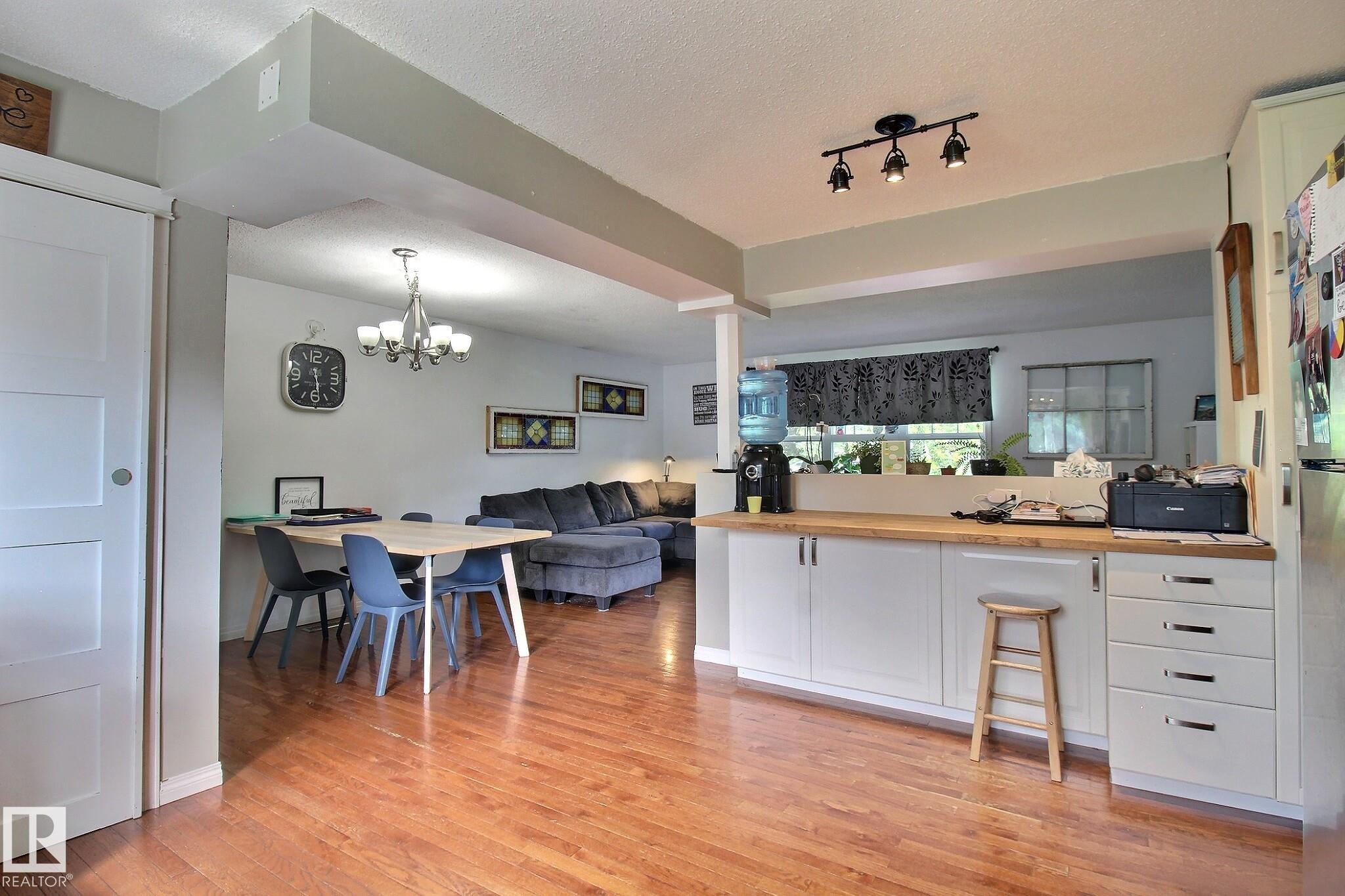 Photo 11 at 28 Greenwood Way, Maplewood, Sherwood Park