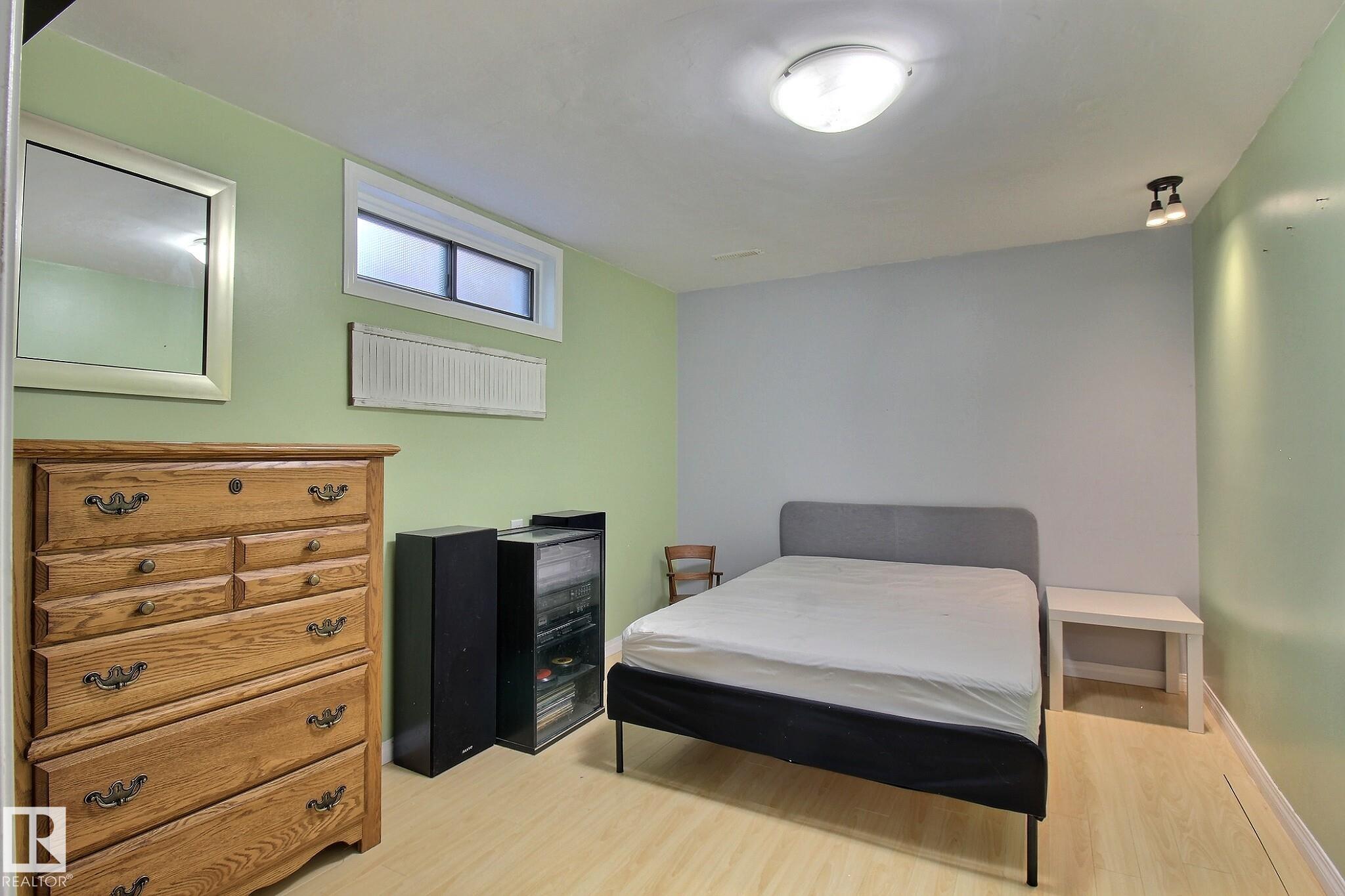 28 Greenwood Way, Maplewood, Sherwood Park