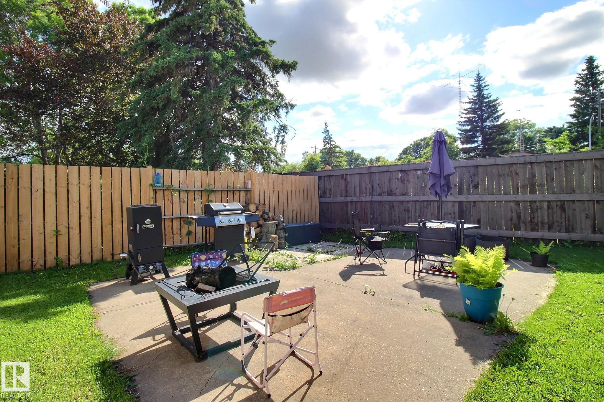 28 Greenwood Way, Maplewood, Sherwood Park