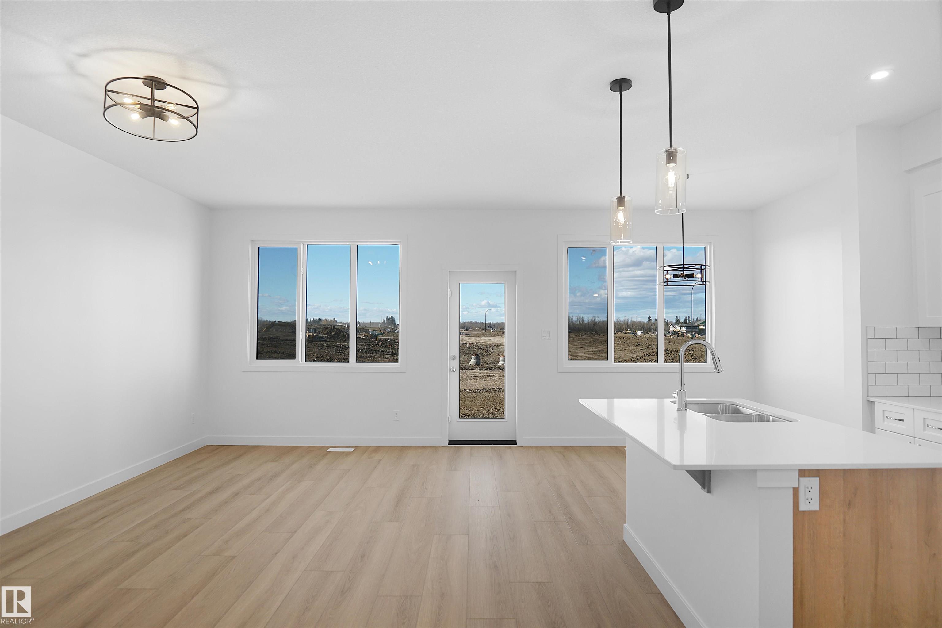 Photo 7 at 20928 16 Avenue NW, Stillwater, Edmonton
