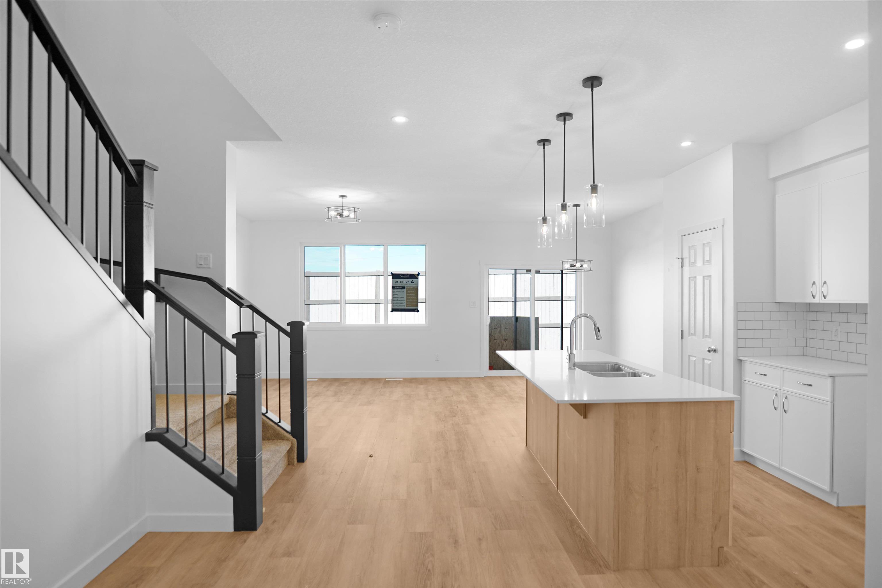 242 Elliott Wynd, South Pointe, Fort Saskatchewan