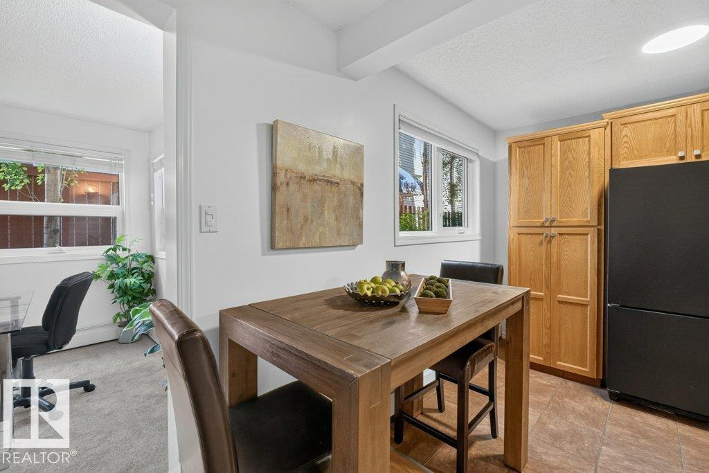 Photo 12 at 3 - 10160 119 Street NW, Wîhkwêntôwin, Edmonton