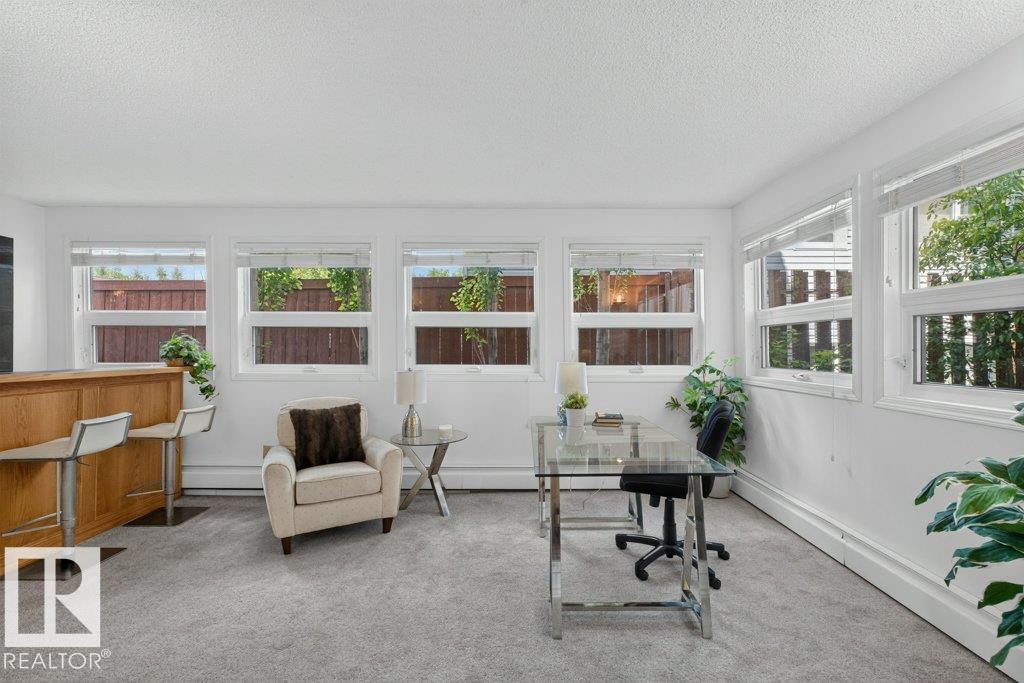 Photo 8 at 3 - 10160 119 Street NW, Wîhkwêntôwin, Edmonton