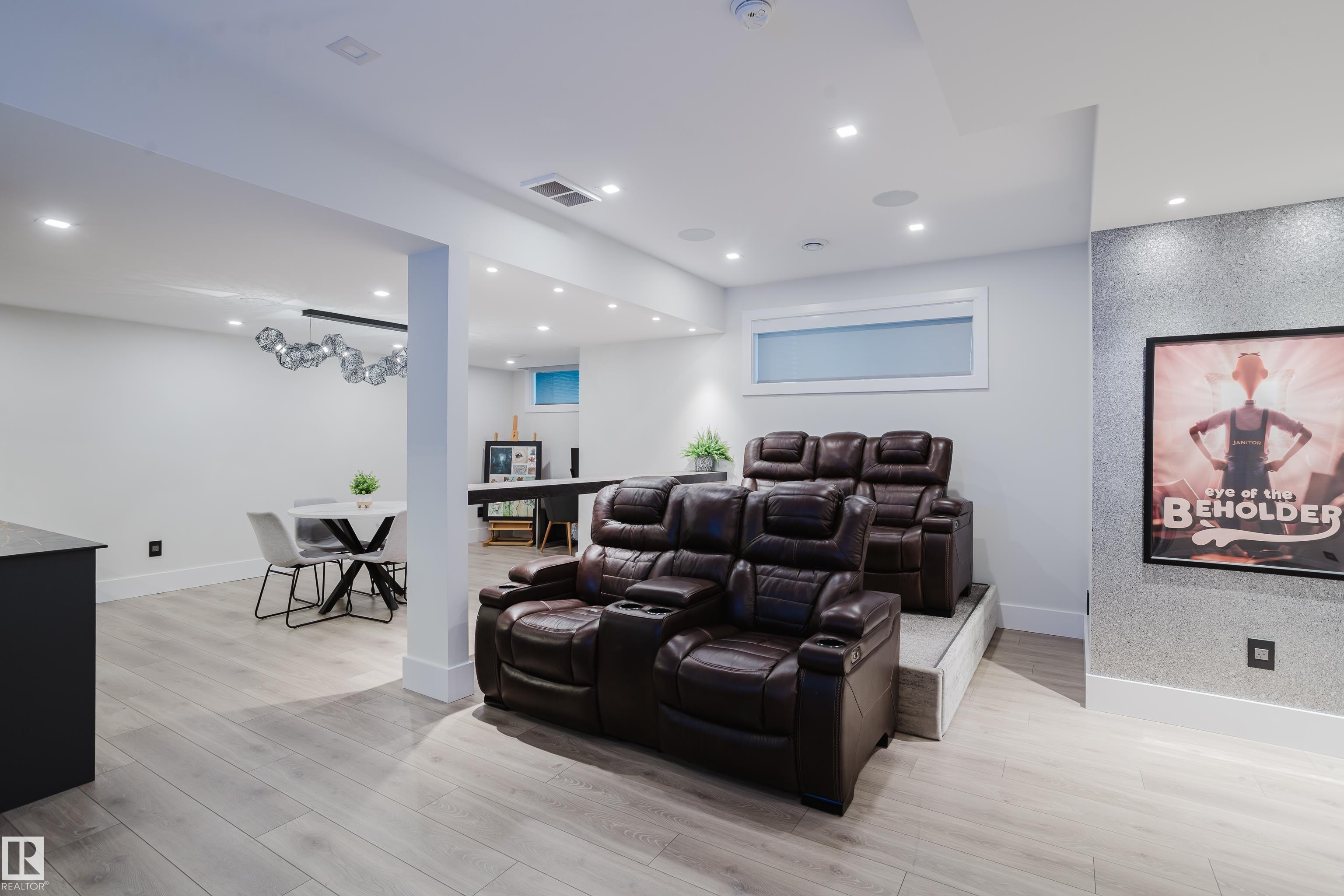 https://zimg.paragon.ice.com/ParagonImages/Property/PM/RAE/225407981/63/0/0/3fc6e604a3d5ba465aa42e9595874437/1/613e6fda9f833359d312939318af93b1/225407981-69207f37-9170-45fd-aed1-4a87cd4fce92.JPG