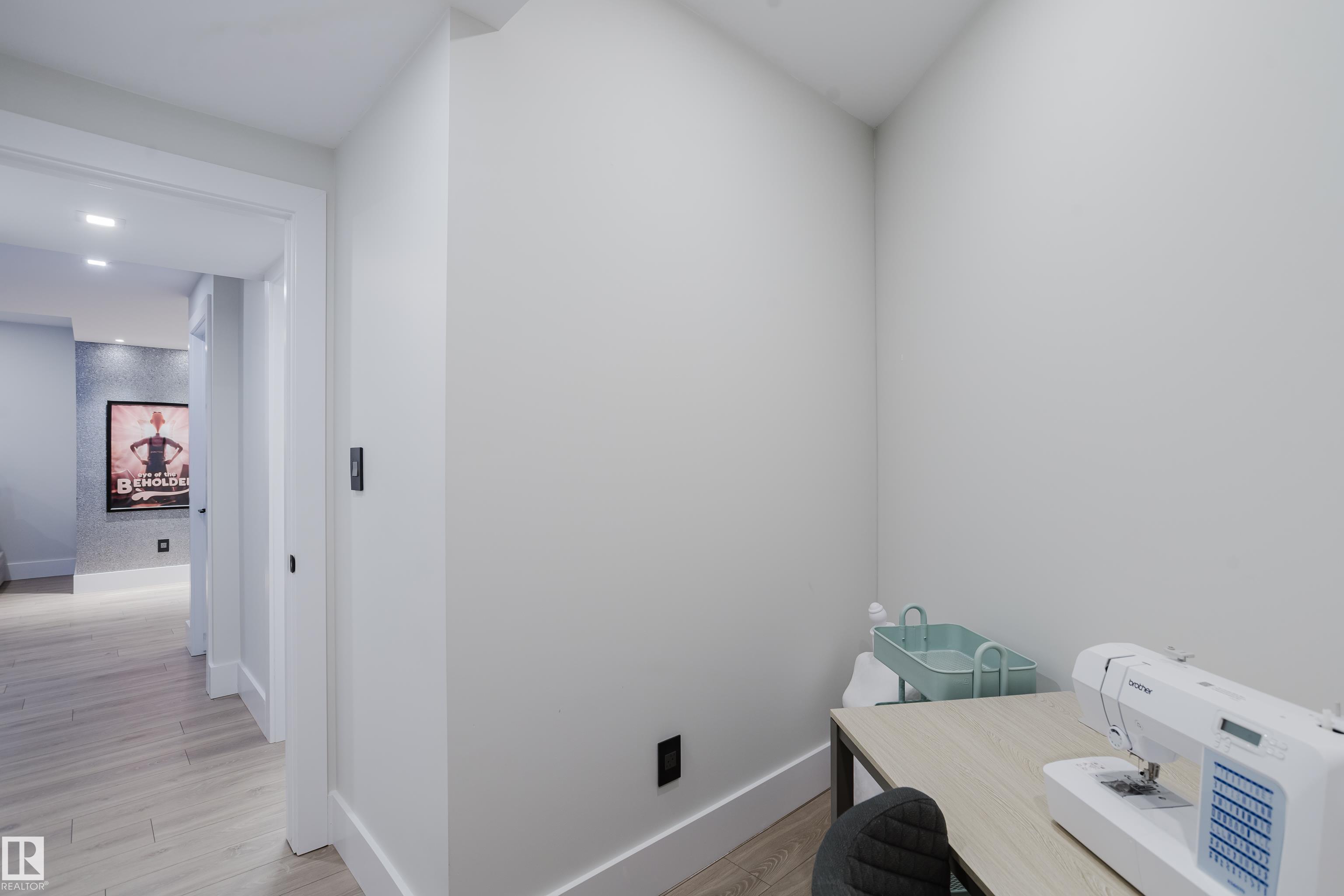 https://zimg.paragon.ice.com/ParagonImages/Property/PM/RAE/225407981/66/0/0/98c67d938e9cd3a2d1a684cee139ad4f/1/613e6fda9f833359d312939318af93b1/225407981-b9c0630b-e7cc-4abc-aa21-533d55c3ec88.JPG