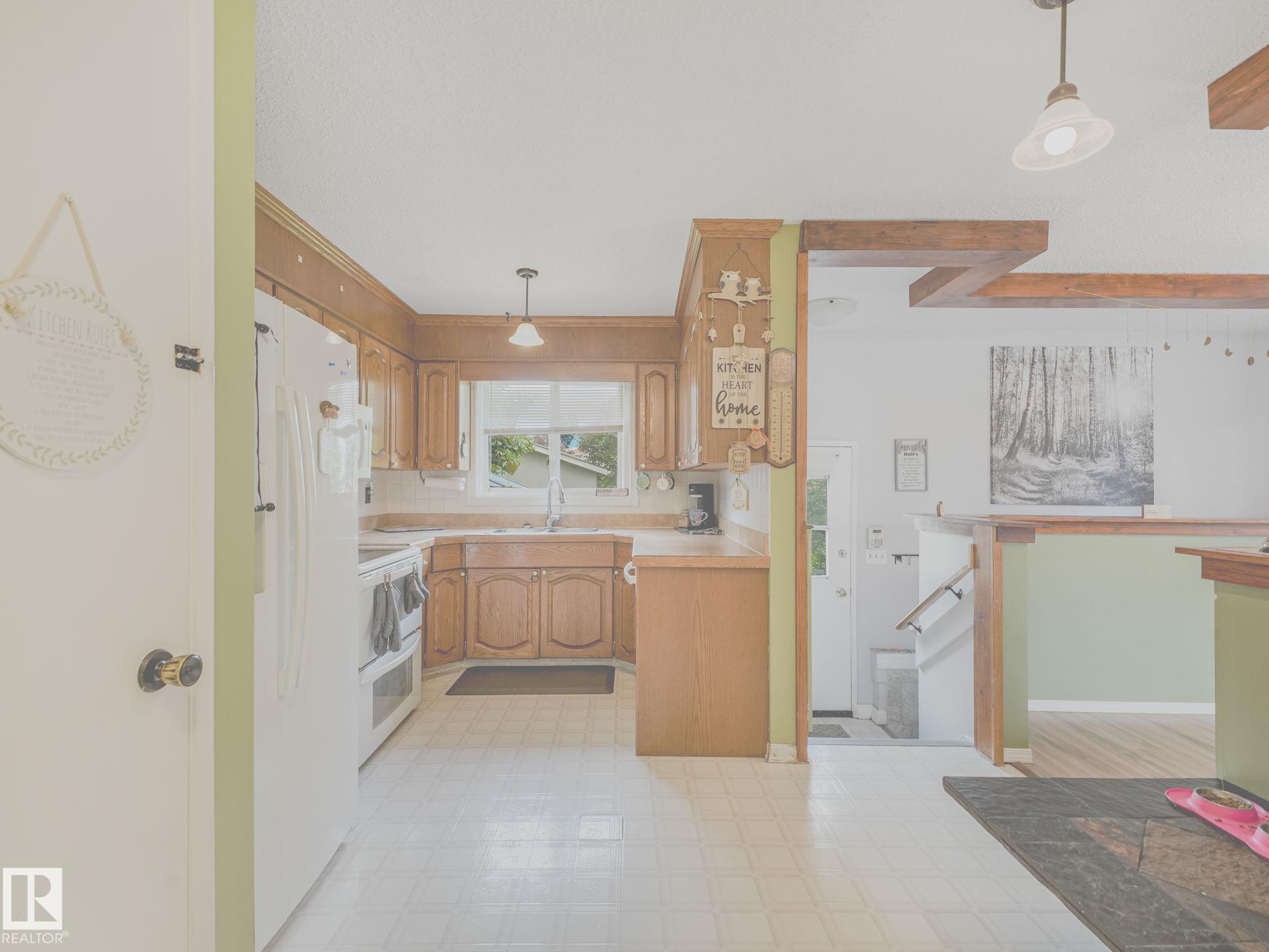 Photo 12 at 11514 138 Avenue NW, Carlisle, Edmonton