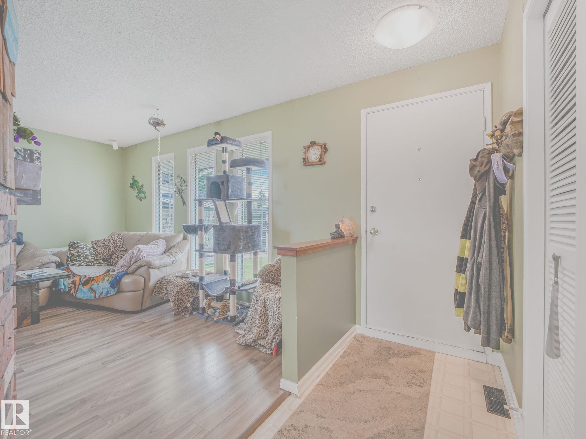 11514 138 Avenue NW, Carlisle, Edmonton