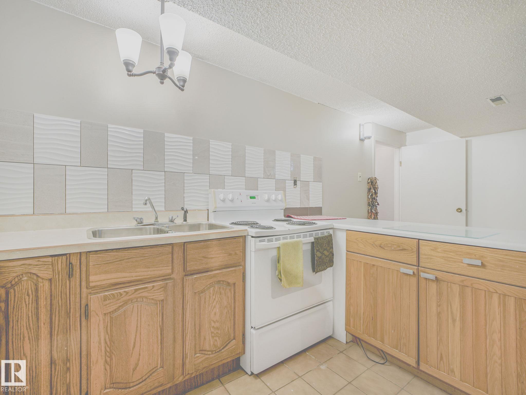 Photo 40 at 11514 138 Avenue NW, Carlisle, Edmonton