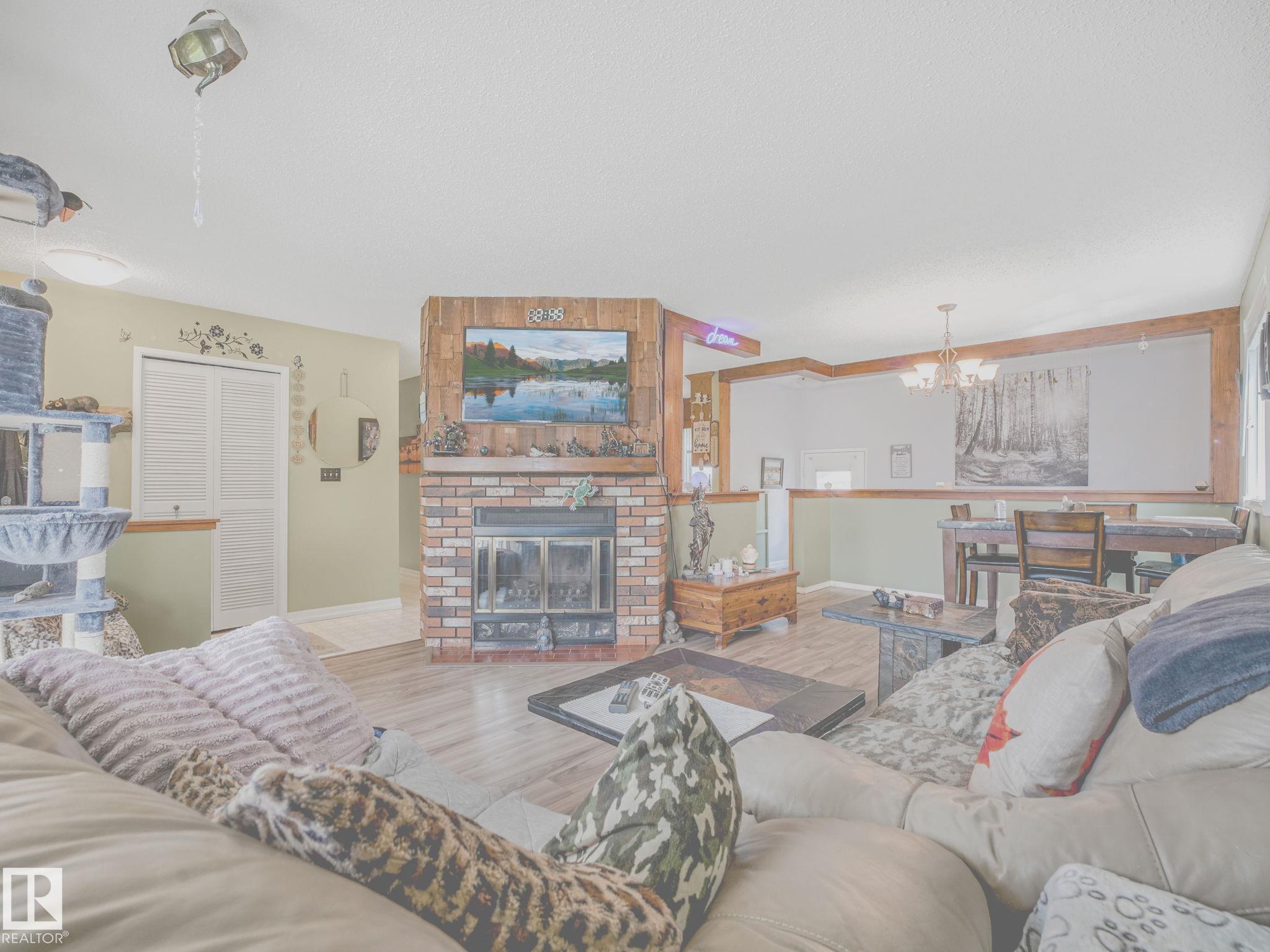 Photo 6 at 11514 138 Avenue NW, Carlisle, Edmonton