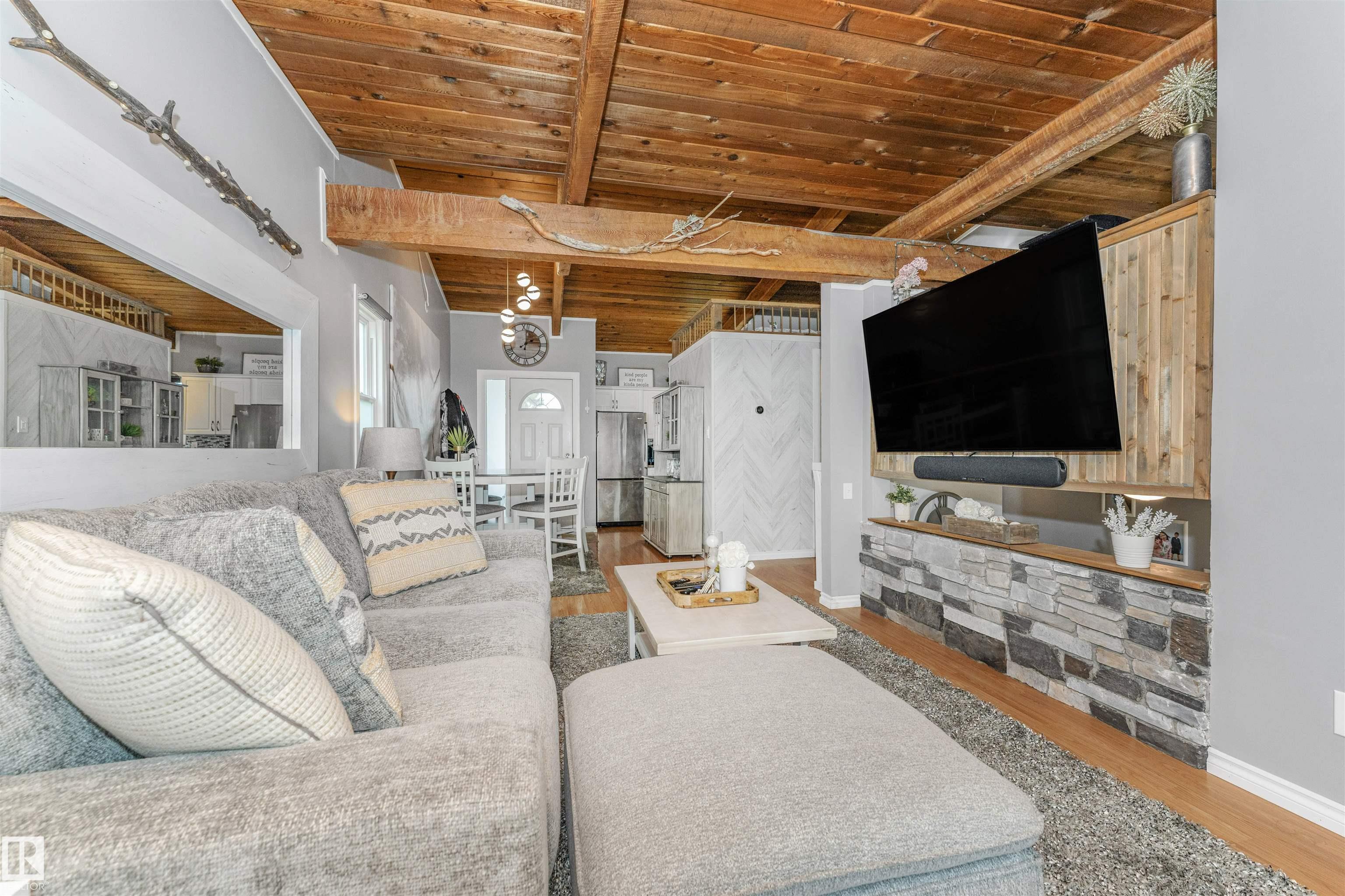 35 Northwoods Village NW, Caernarvon, Edmonton