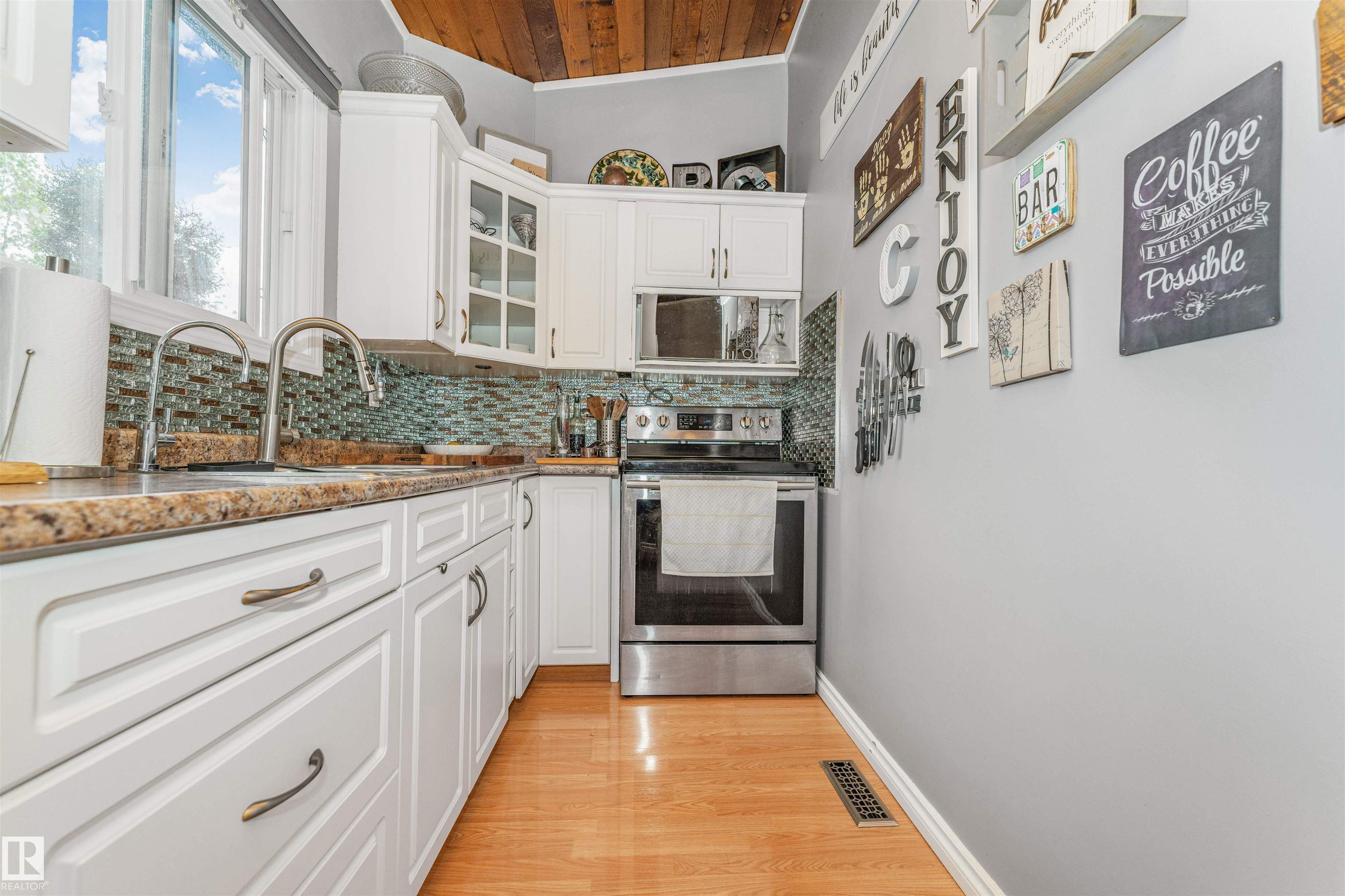 Photo 13 at 35 Northwoods Village NW, Caernarvon, Edmonton