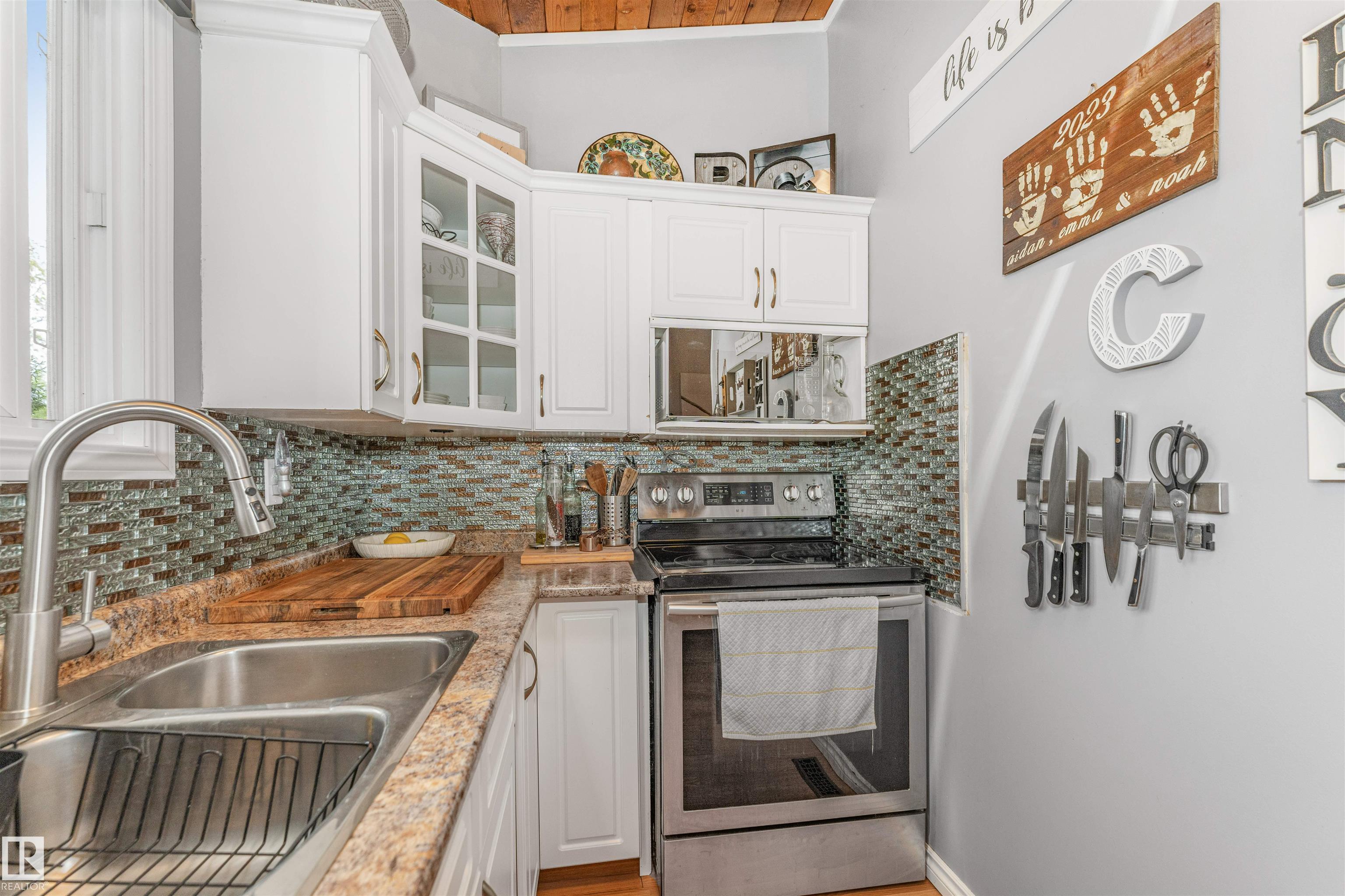 Photo 15 at 35 Northwoods Village NW, Caernarvon, Edmonton