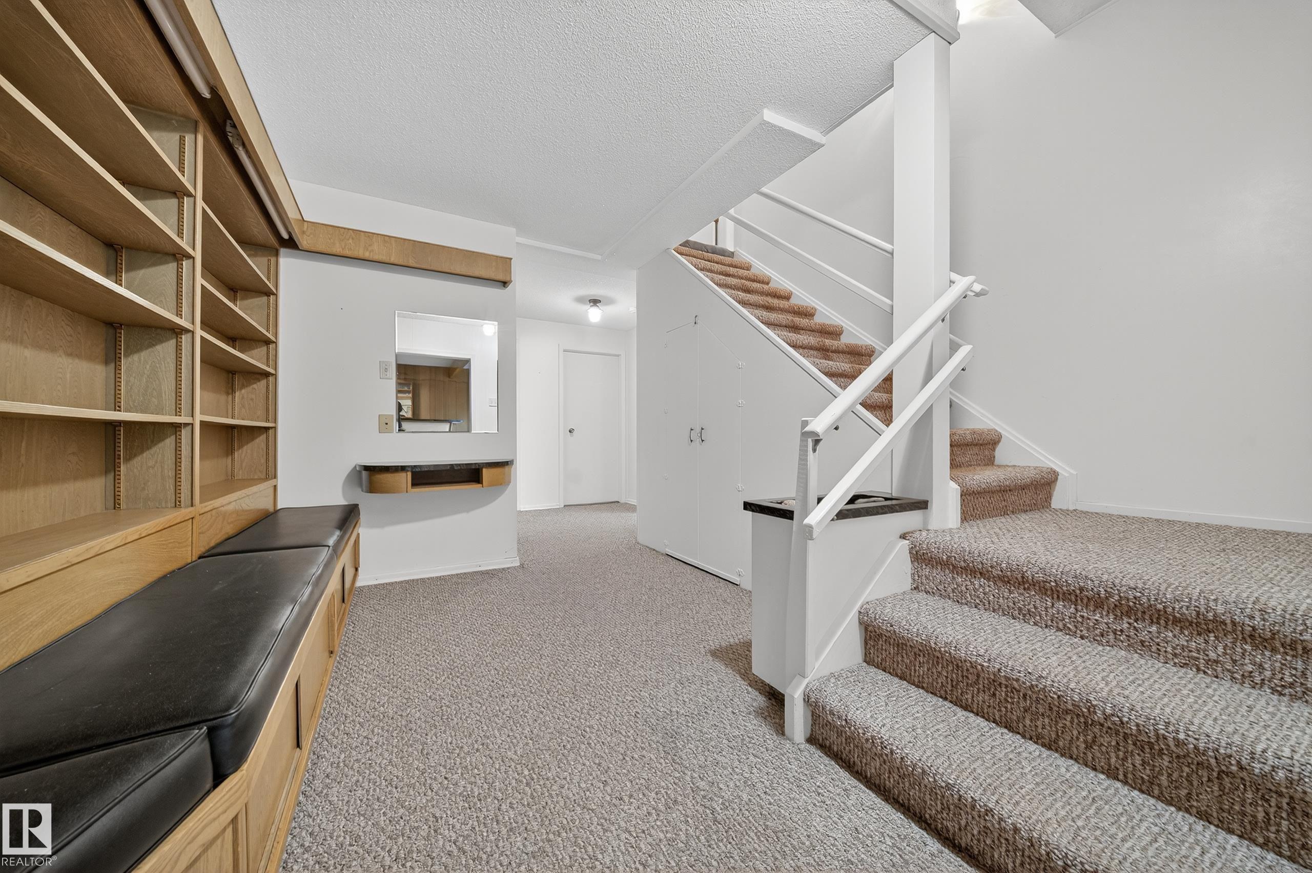 https://zimg.paragon.ice.com/ParagonImages/Property/PM/RAE/225408058/43/0/0/1a79851dcba0c99e7833520347881d5c/1/79cdda1edafabcc6d4c2563062852a19/225408058-0678d19d-47ad-4441-8953-1362cb5f7954.JPG