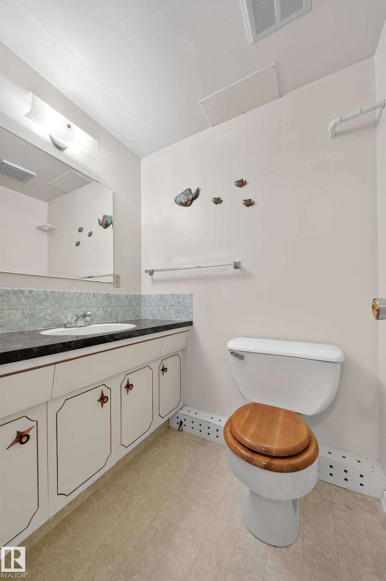 https://zimg.paragon.ice.com/ParagonImages/Property/PM/RAE/225408058/55/0/0/a01bf029c0caa40df93dab5480ad99f1/1/79cdda1edafabcc6d4c2563062852a19/225408058-21f1559c-3052-4606-969f-a49edc368a2f.JPG