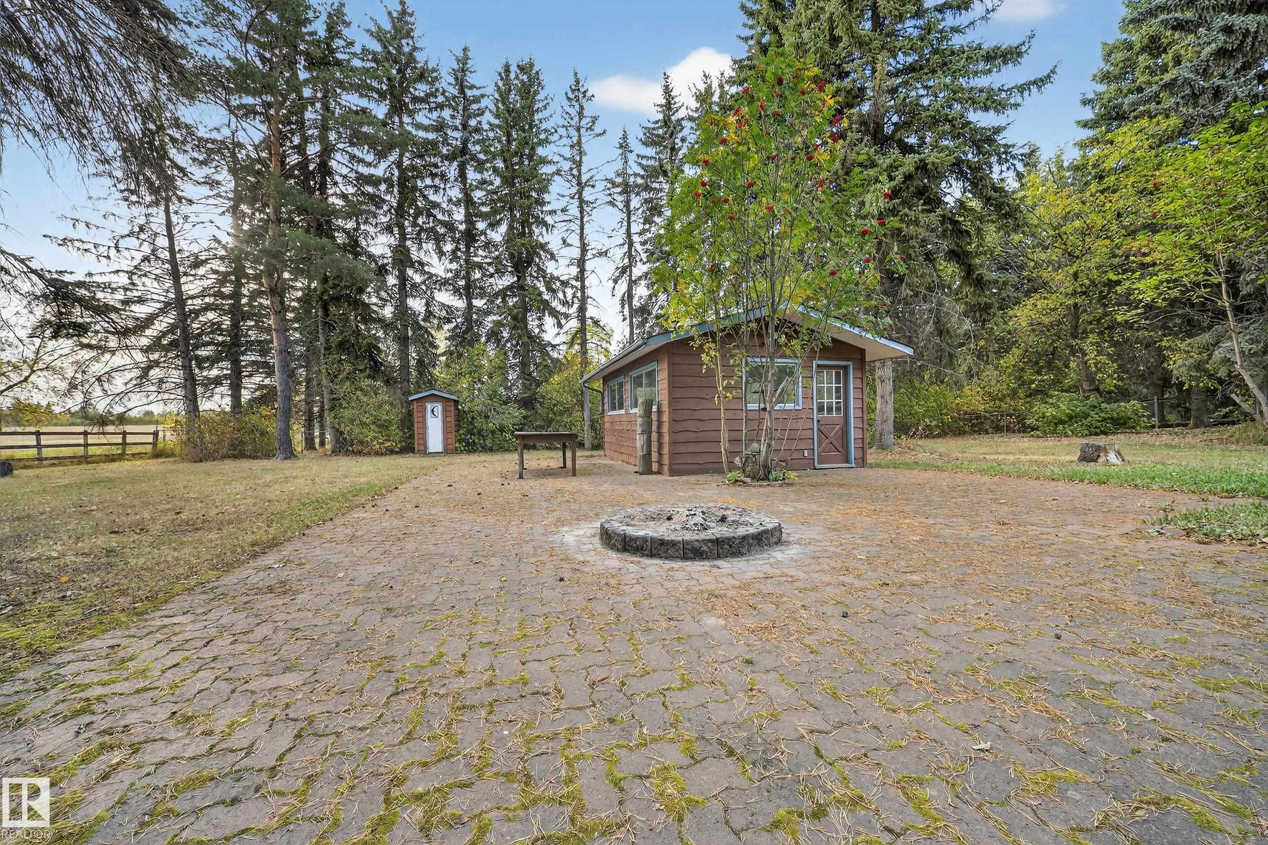 https://zimg.paragon.ice.com/ParagonImages/Property/PM/RAE/225408058/64/0/0/35742d2668443ad7e6705e3126596b12/1/79cdda1edafabcc6d4c2563062852a19/225408058-7e4afd6a-35b9-475a-8669-e7db46df57a5.JPG