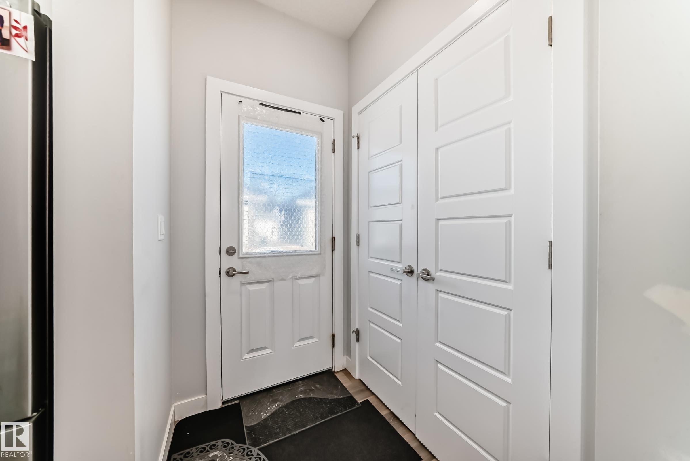 Photo 18 at 572 Glenridding Ravine Drive SW, Glenridding Ravine, Edmonton