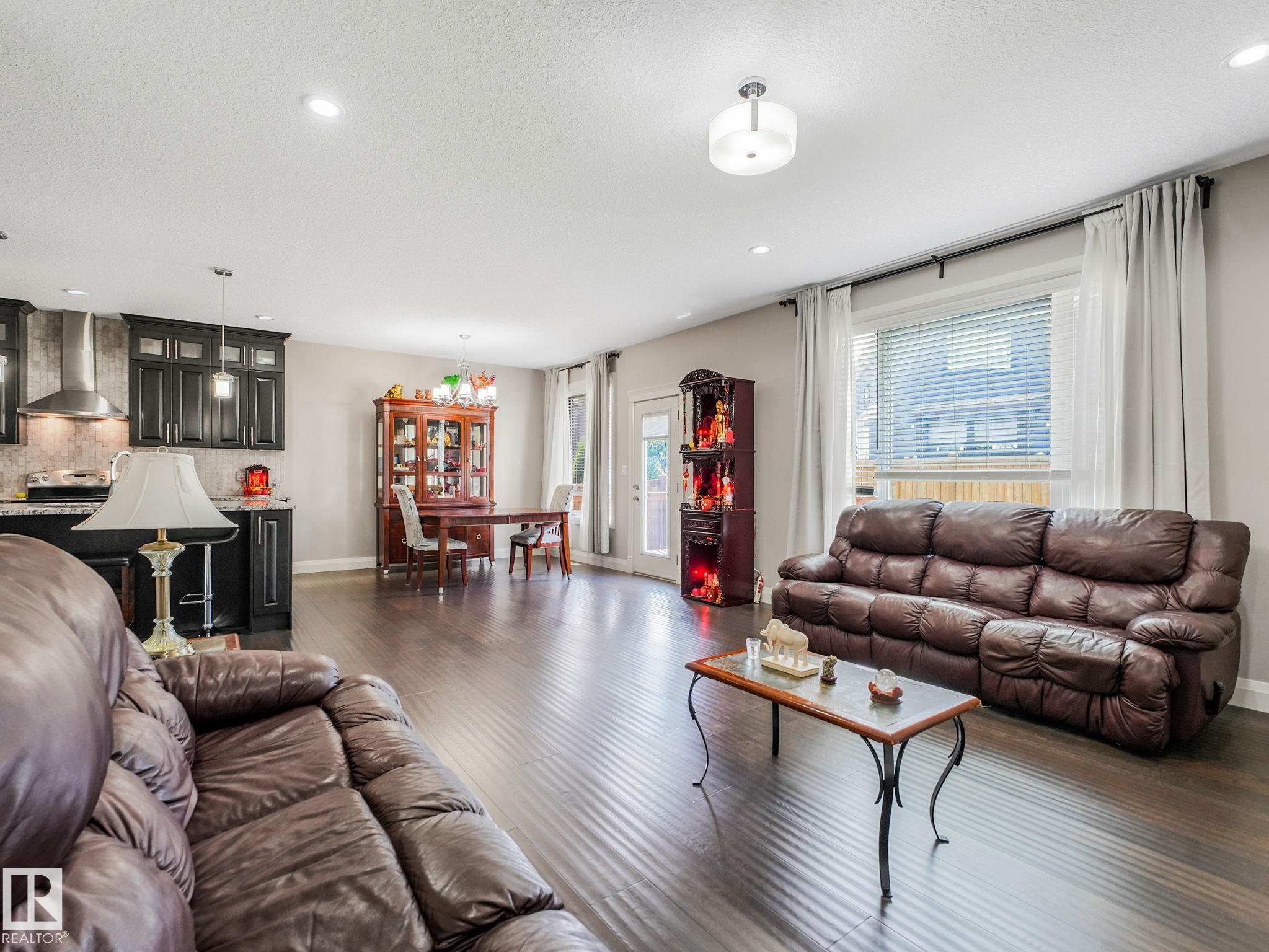 Photo 11 at 16268 137 Street NW, Carlton, Edmonton